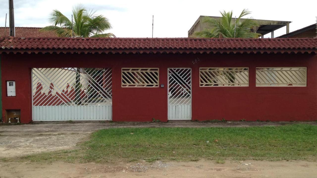 Suite1 a 3 quadras da praia