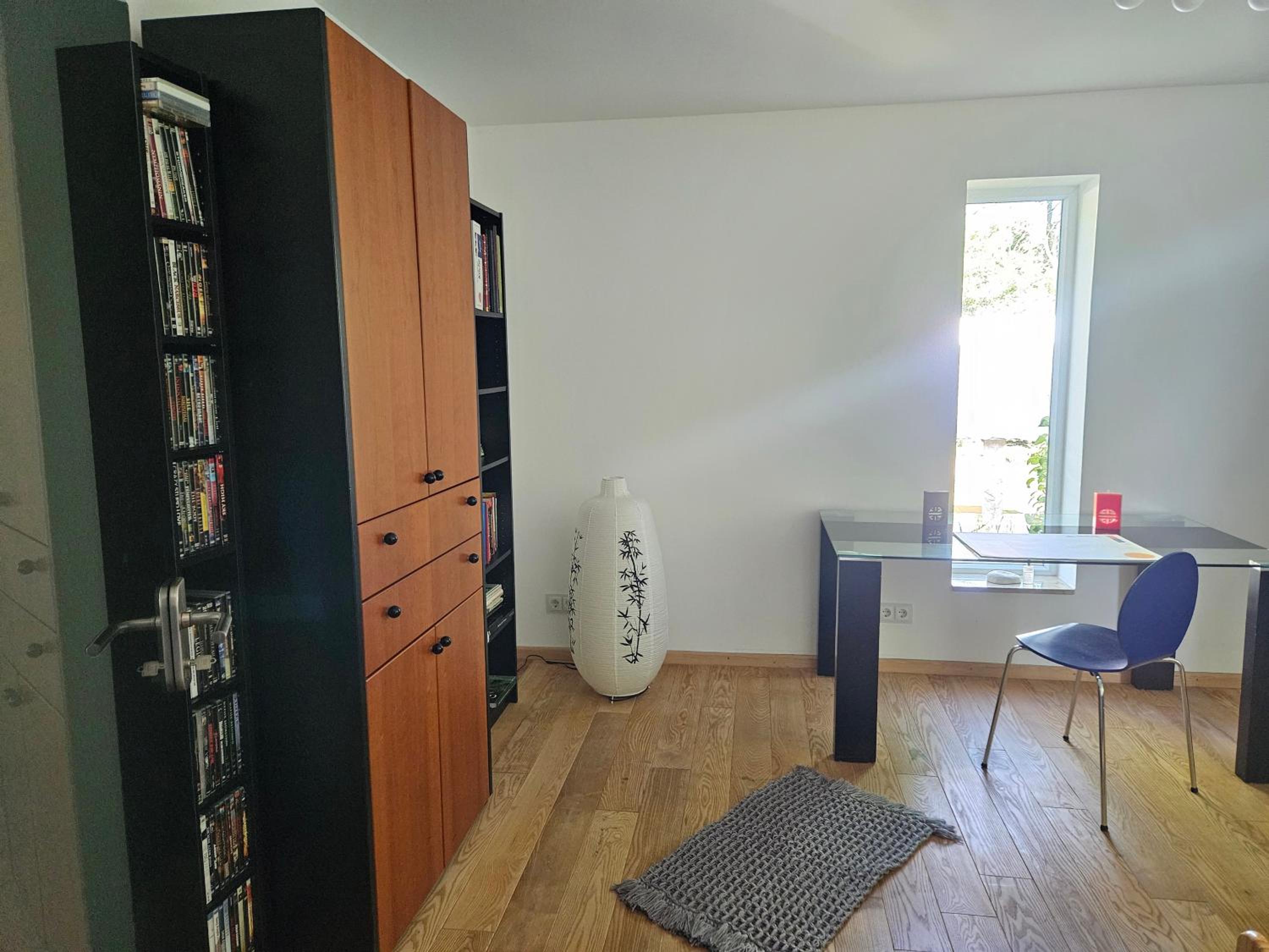 Residence Moai - Gardenview - Business Travel - kostenloser Parkplatz, WLAN, Waschtrockner, Smart TV, Qbo ESSENTIAL, ergonomischer Schreibtisch