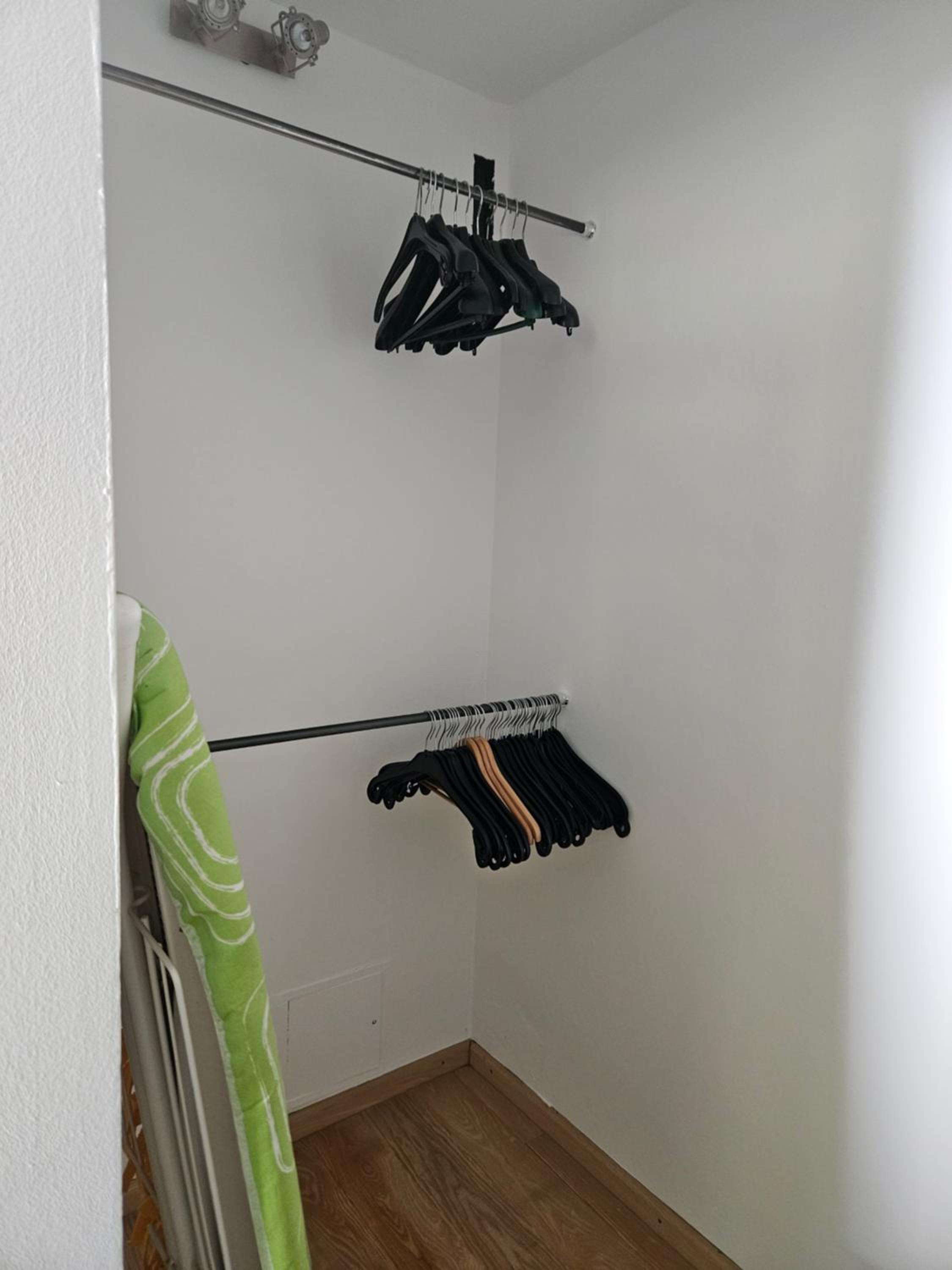 Residence Moai - Gardenview - Business Travel - kostenloser Parkplatz, WLAN, Waschtrockner, Smart TV, Qbo ESSENTIAL, ergonomischer Schreibtisch