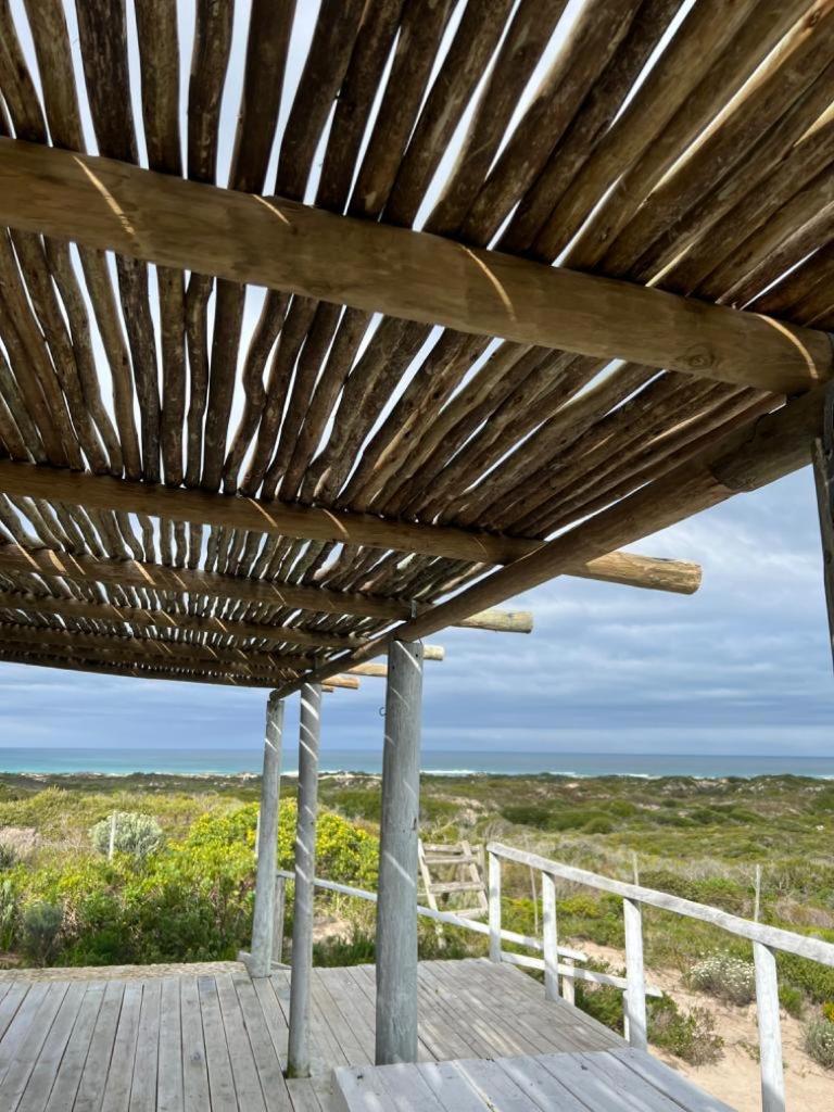 Beach Cabin - Vogelgezang view 2
