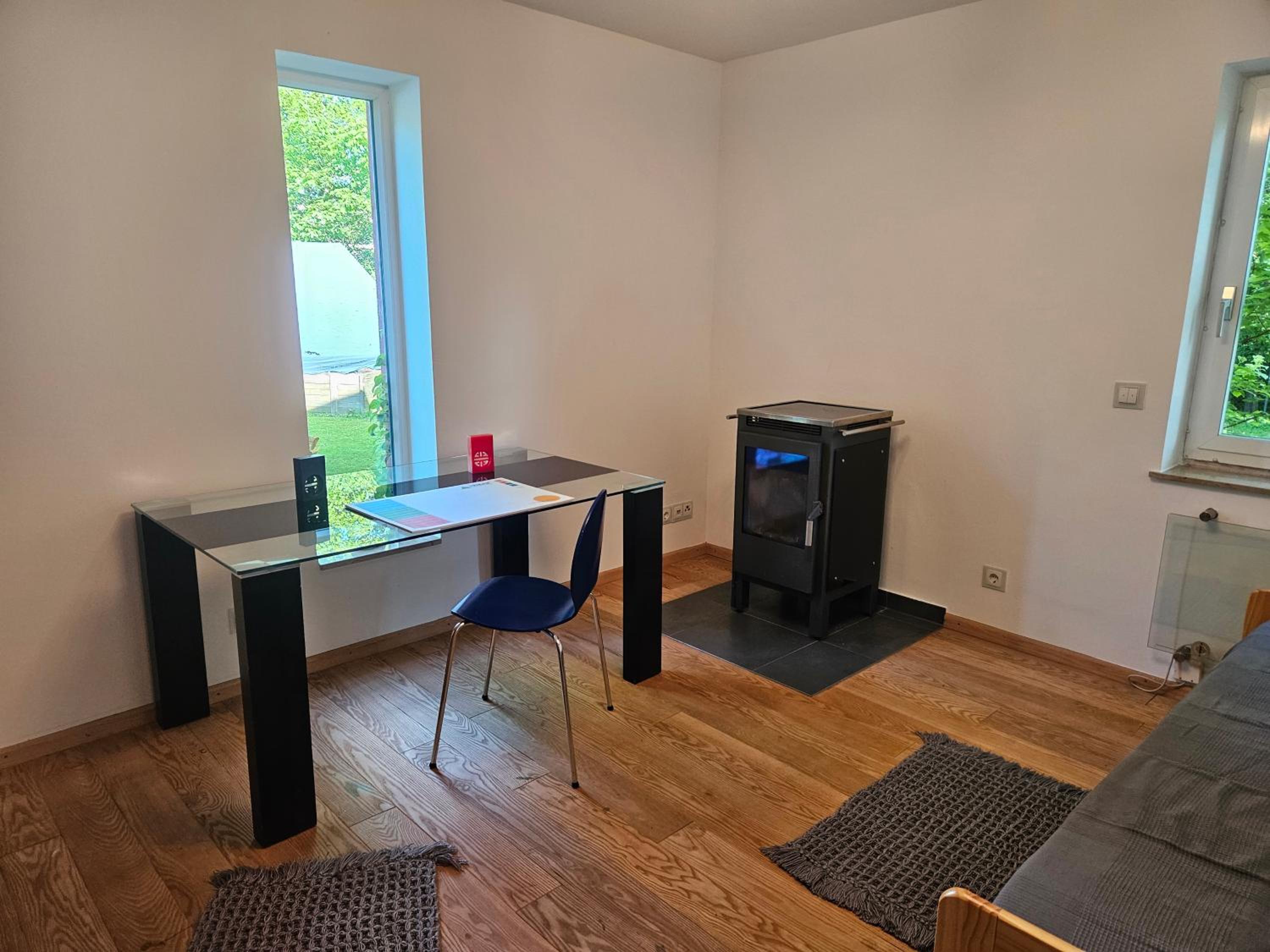 Residence Moai - Gardenview - Business Travel - kostenloser Parkplatz, WLAN, Waschtrockner, Smart TV, Qbo ESSENTIAL, ergonomischer Schreibtisch