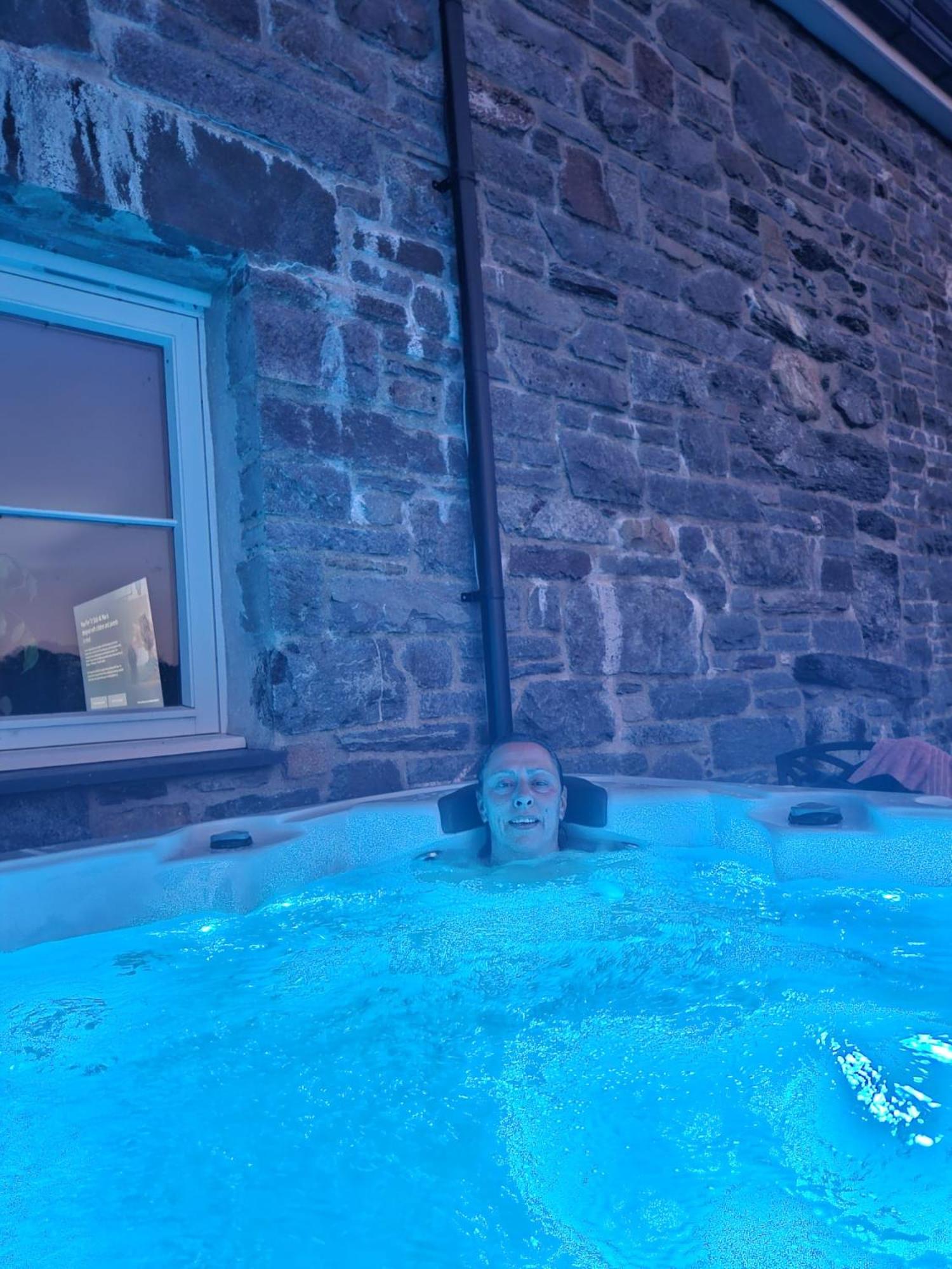 Stunning Barn Conversion with HOT TUB and ALPACAS - Ty Cerrig Barn view 5