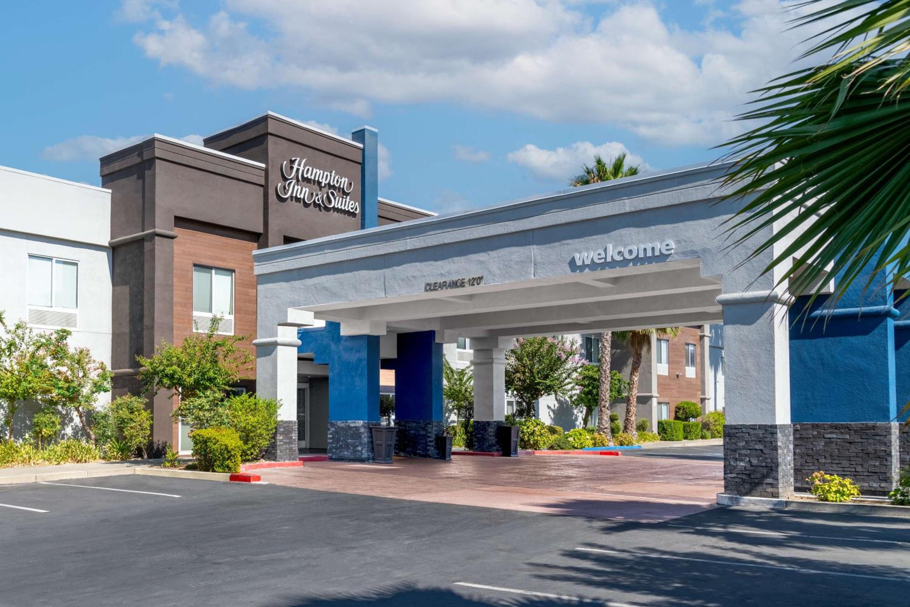 Hotel Hampton Inn & Suites Sacramento-Auburn Boulevard - Image 1