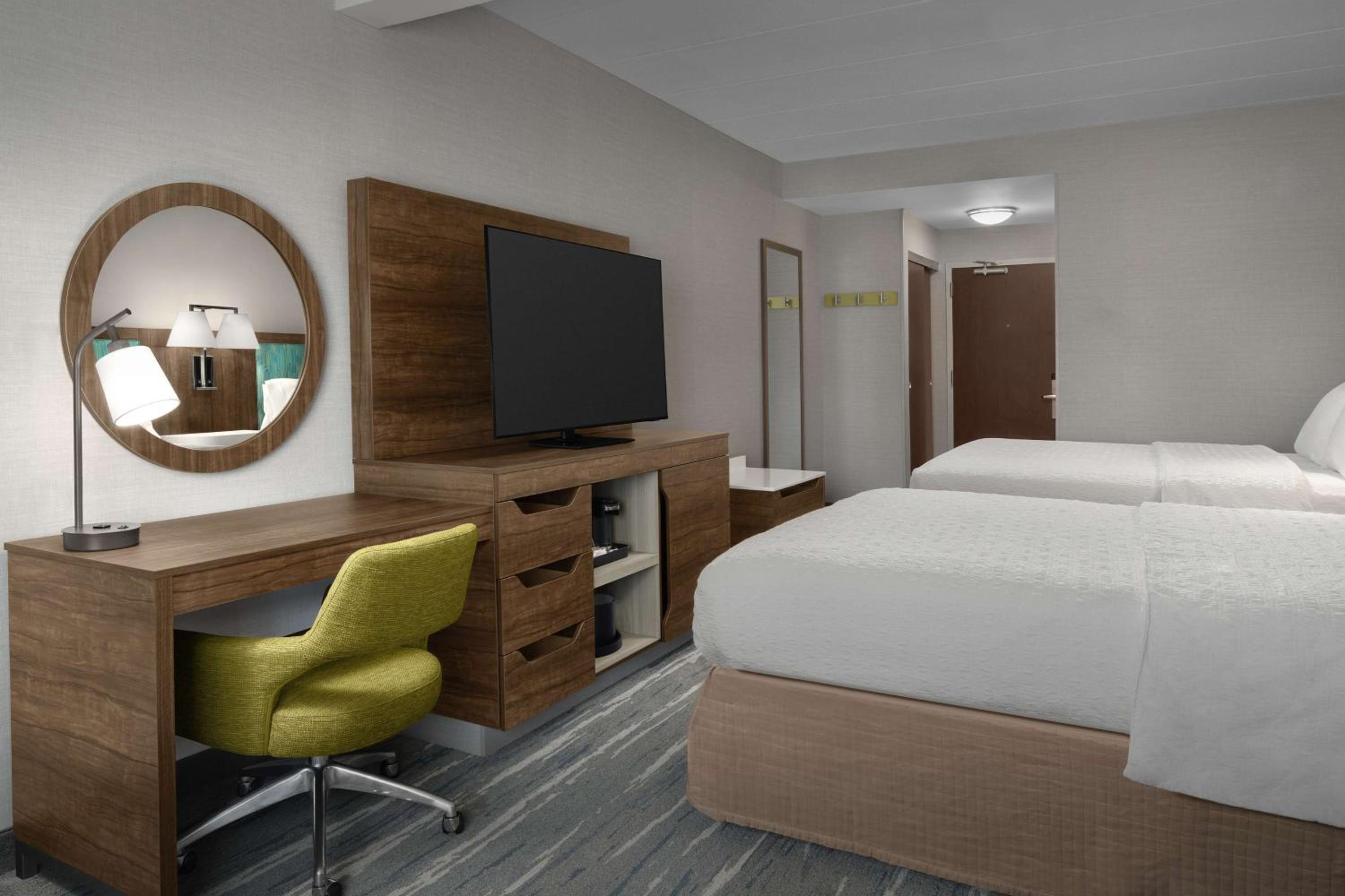 Hampton Inn Haverhill - Property Image 6