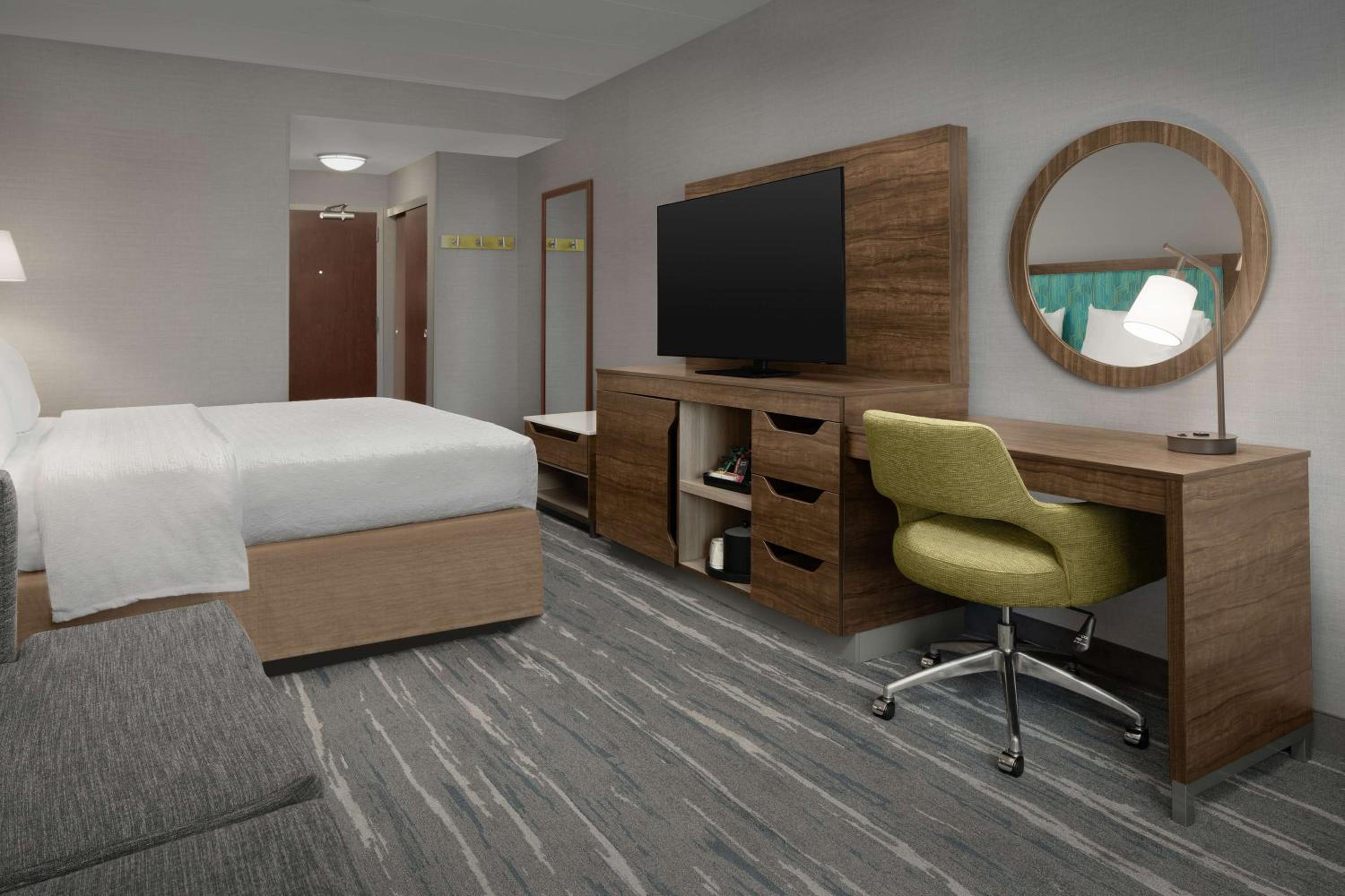 Hampton Inn Haverhill - Property Image 7