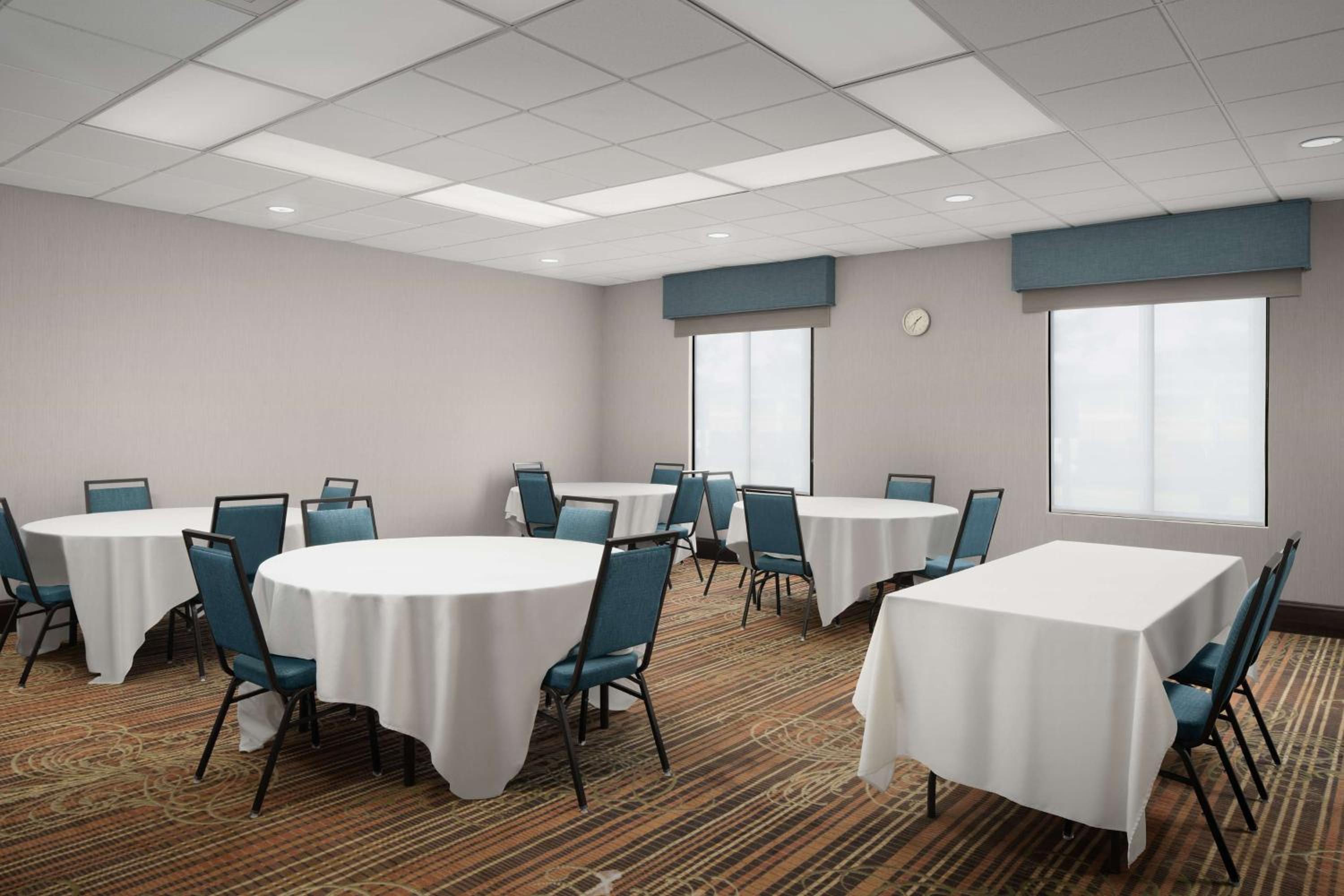 Boston Vacations - Hampton Inn Haverhill - Property Image 2
