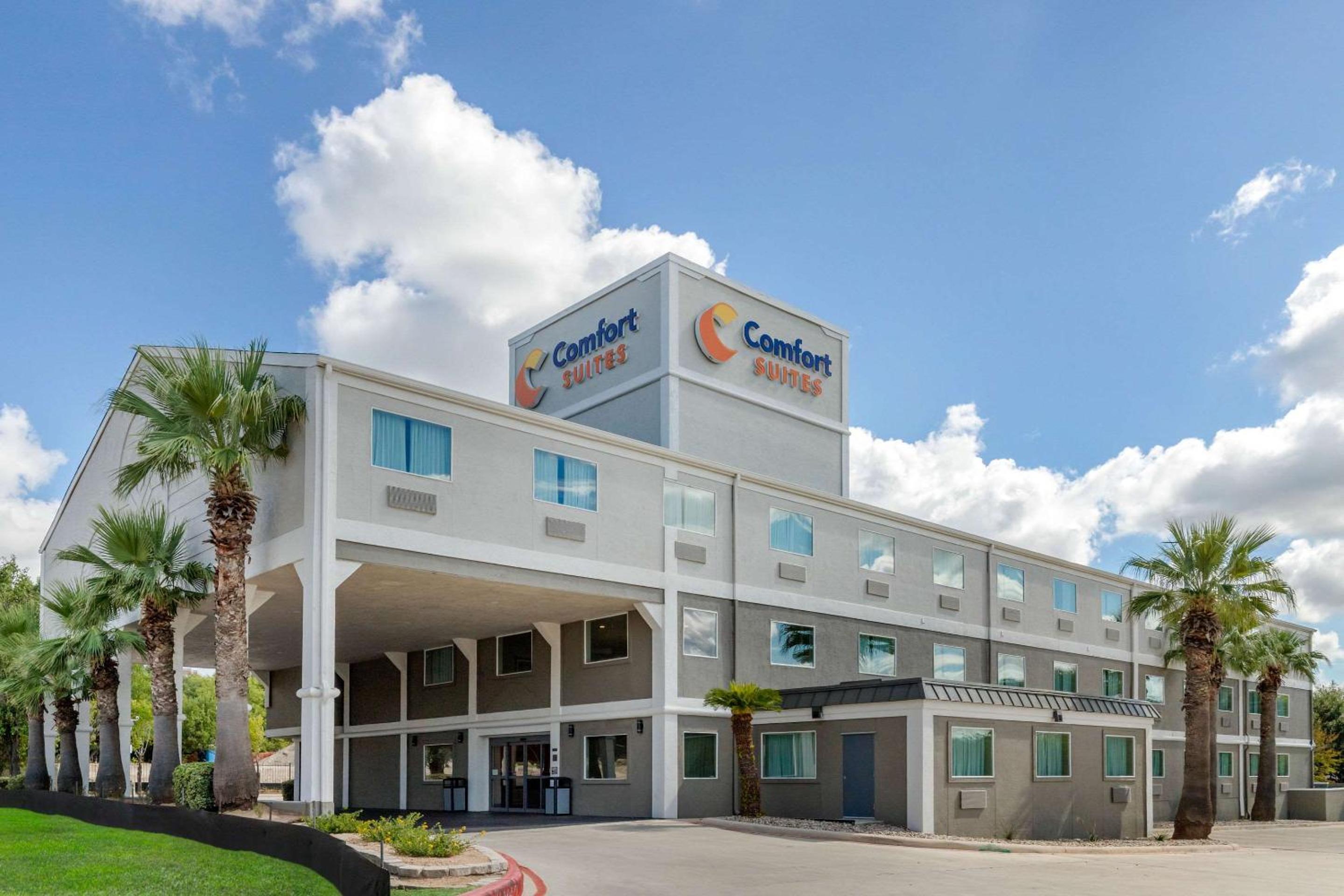 Comfort Suites San Antonio Airport North-0