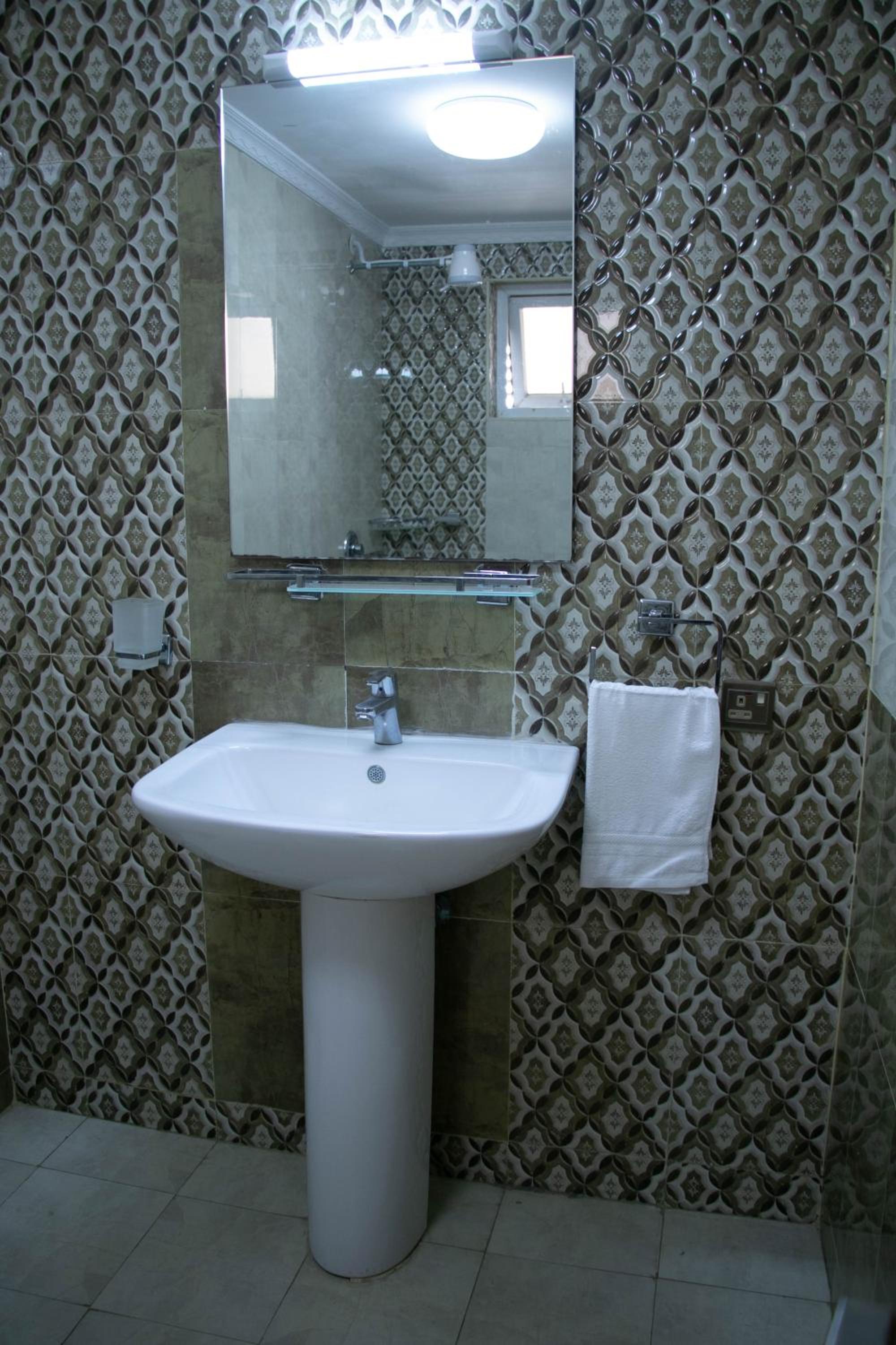 Photo 42