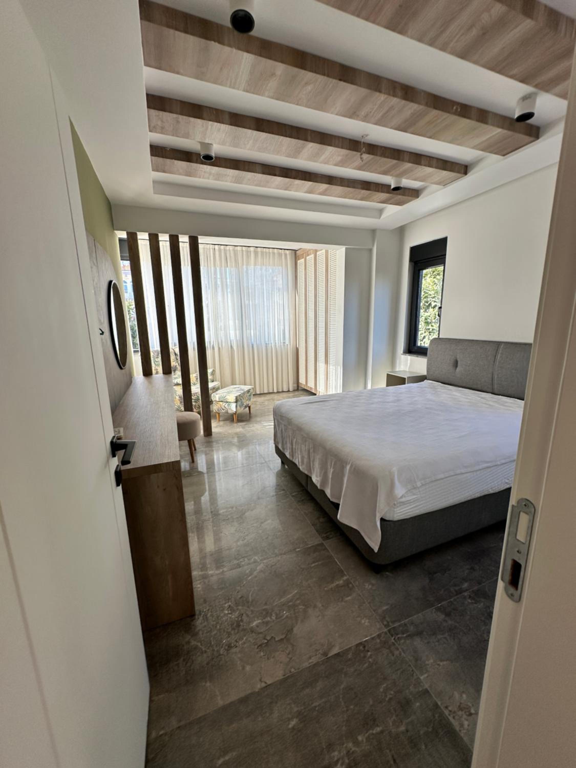 Leos Apartments Apart3 view 3