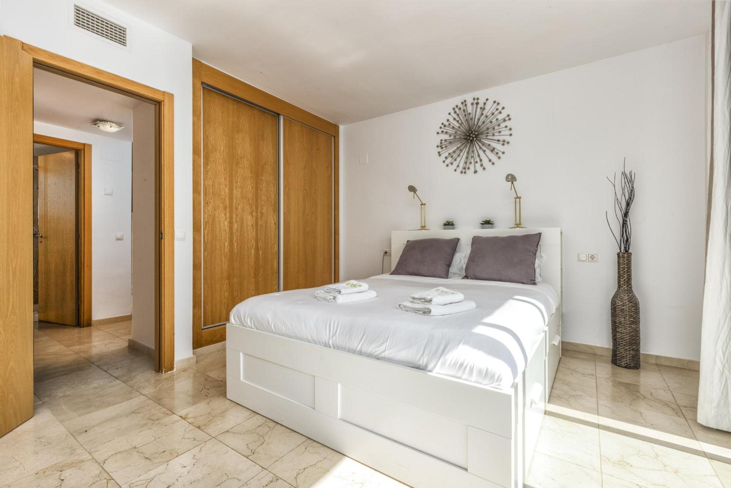ViVi Homes - La Roca Pool, Terrace, Golf & Sea View