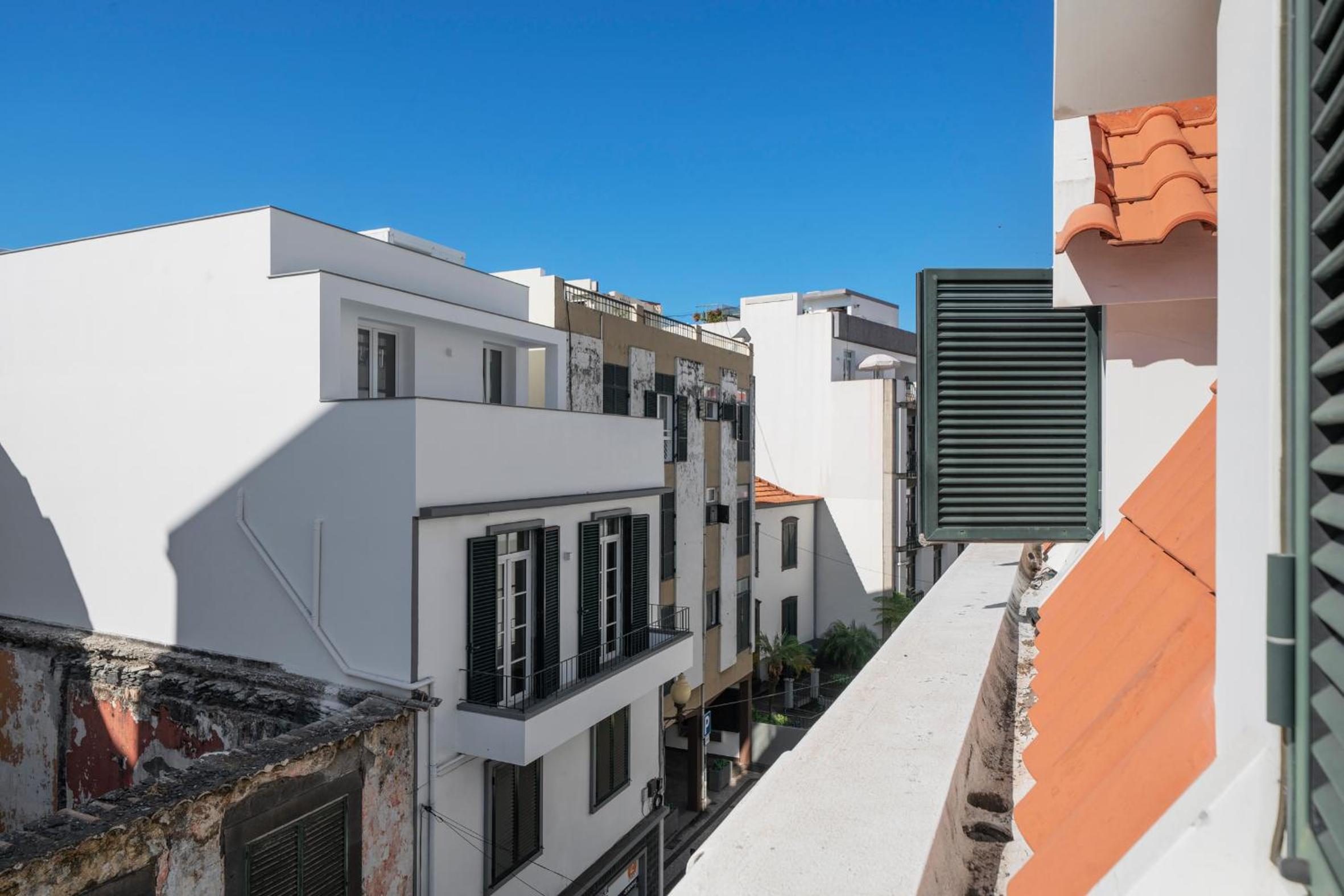 Apartamento do Carmo by An Island Apart