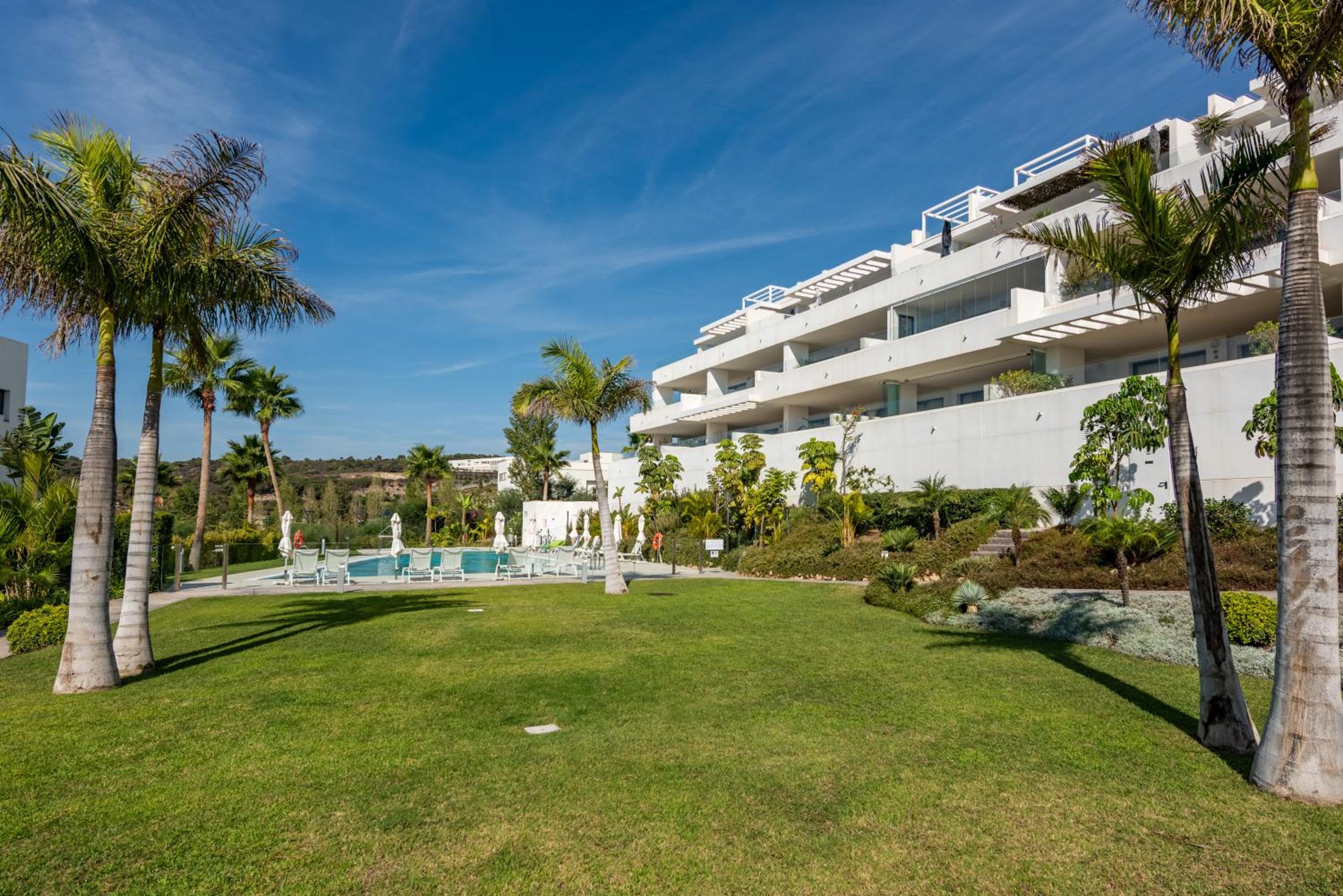 Las Olas Estepona