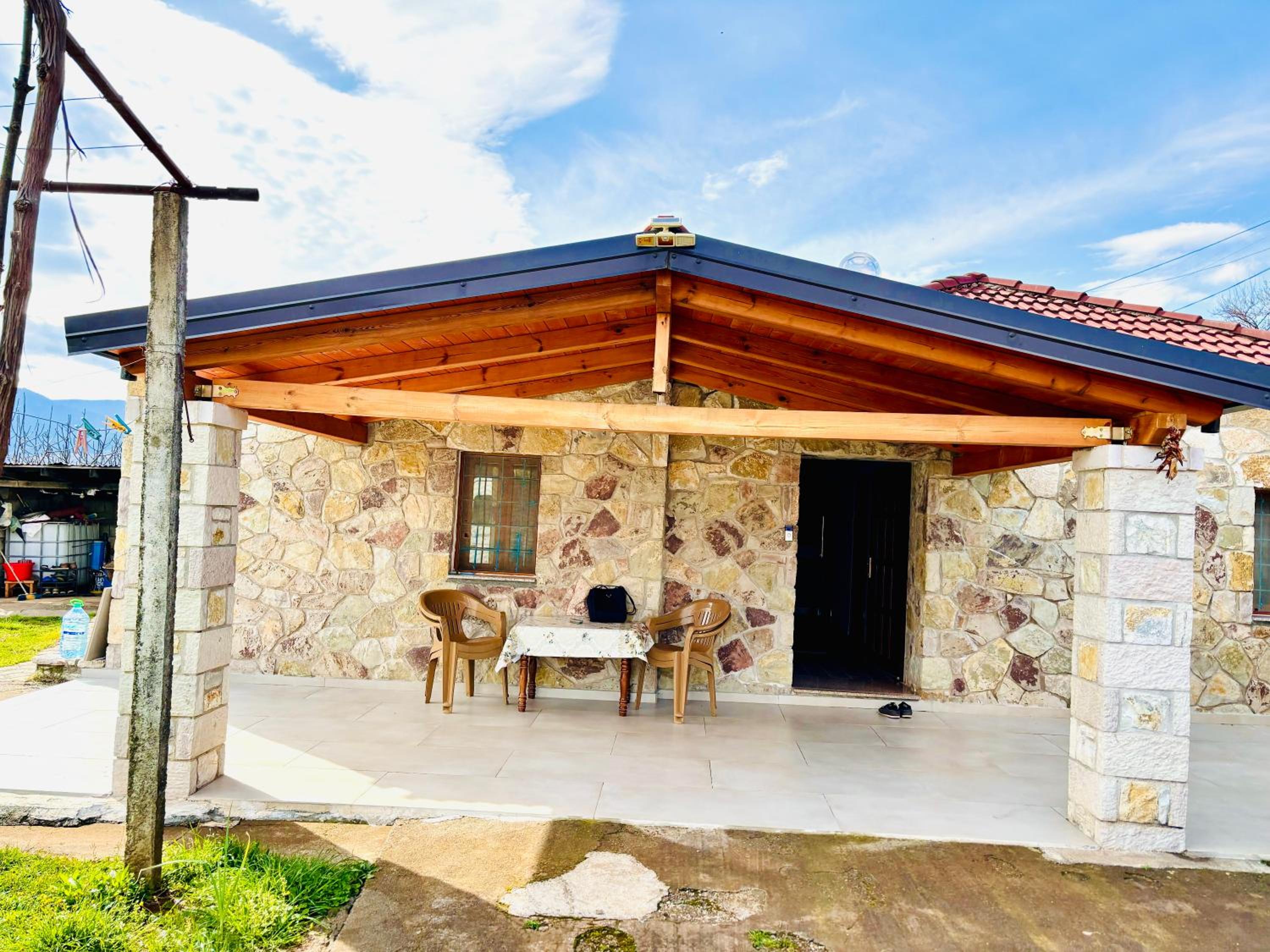 Villa Ndoj Bukmire