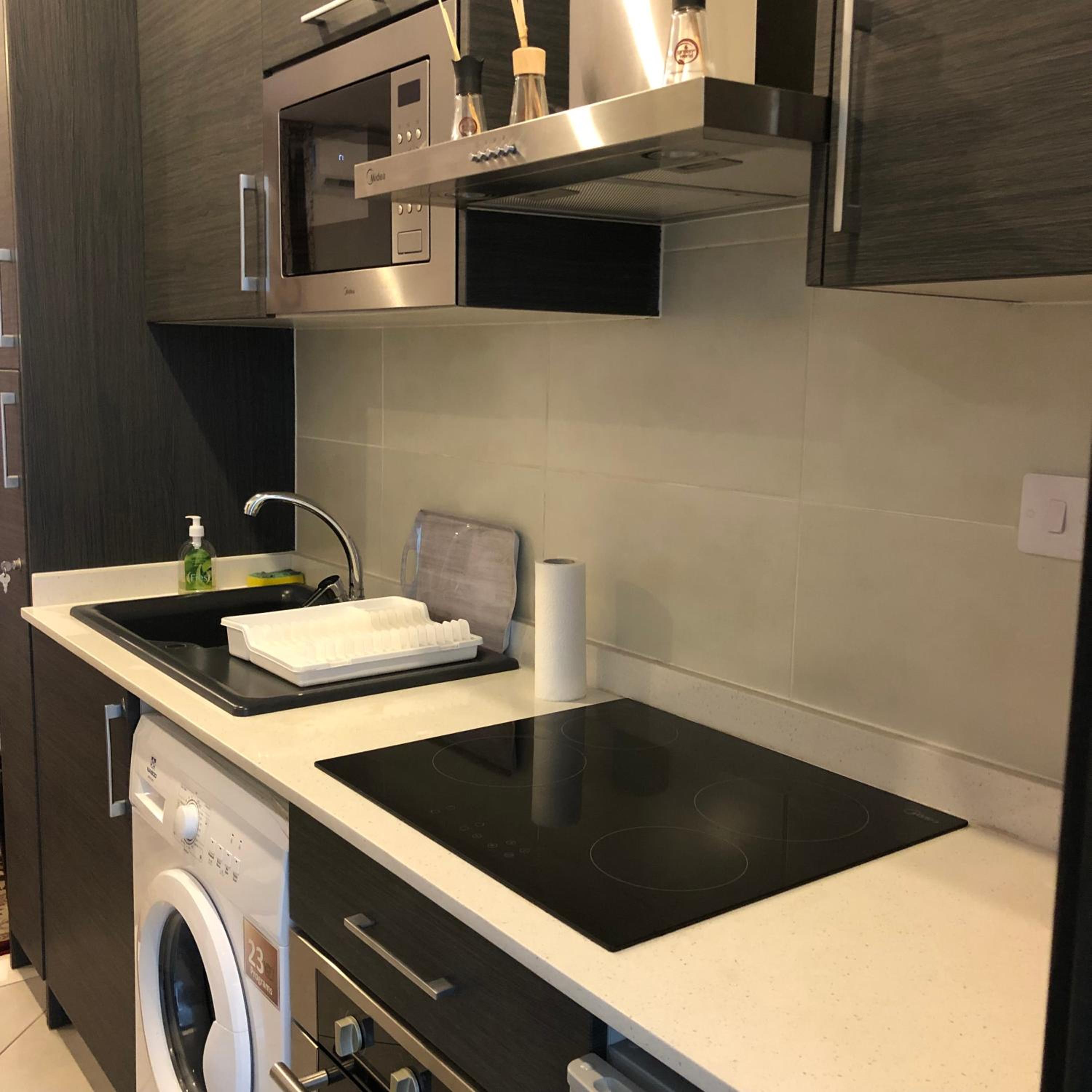 Embassy gardens by Cosy Retreat Apartments