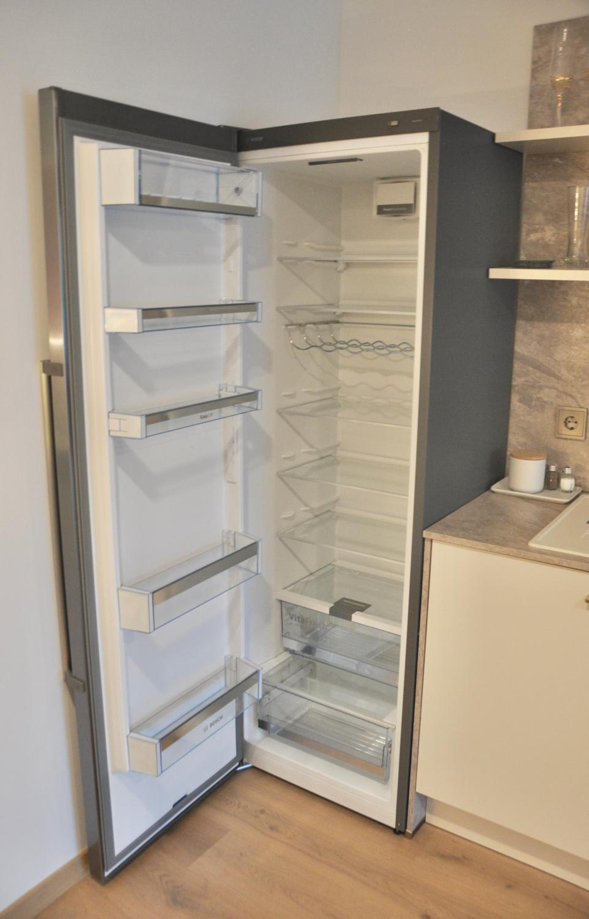 Photo 65