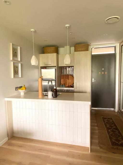 Designer Ponsonby and K Road One Bedroom with carpark view 3