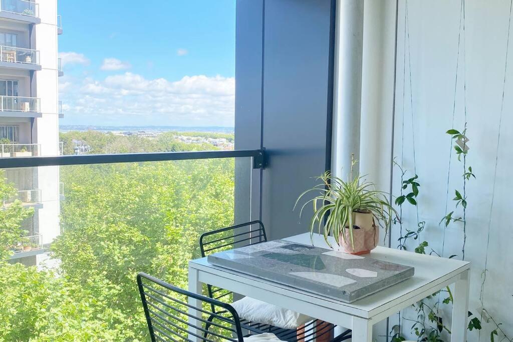 Designer Ponsonby and K Road One Bedroom with carpark view 2