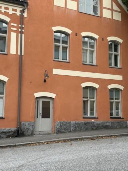 City Apartment private entrance