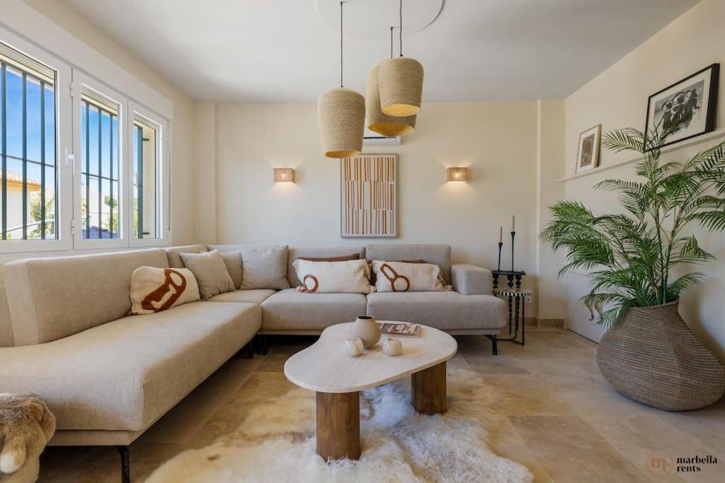 Costabella Townhouse Ref #82