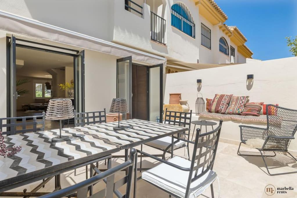 Costabella Townhouse Ref #82