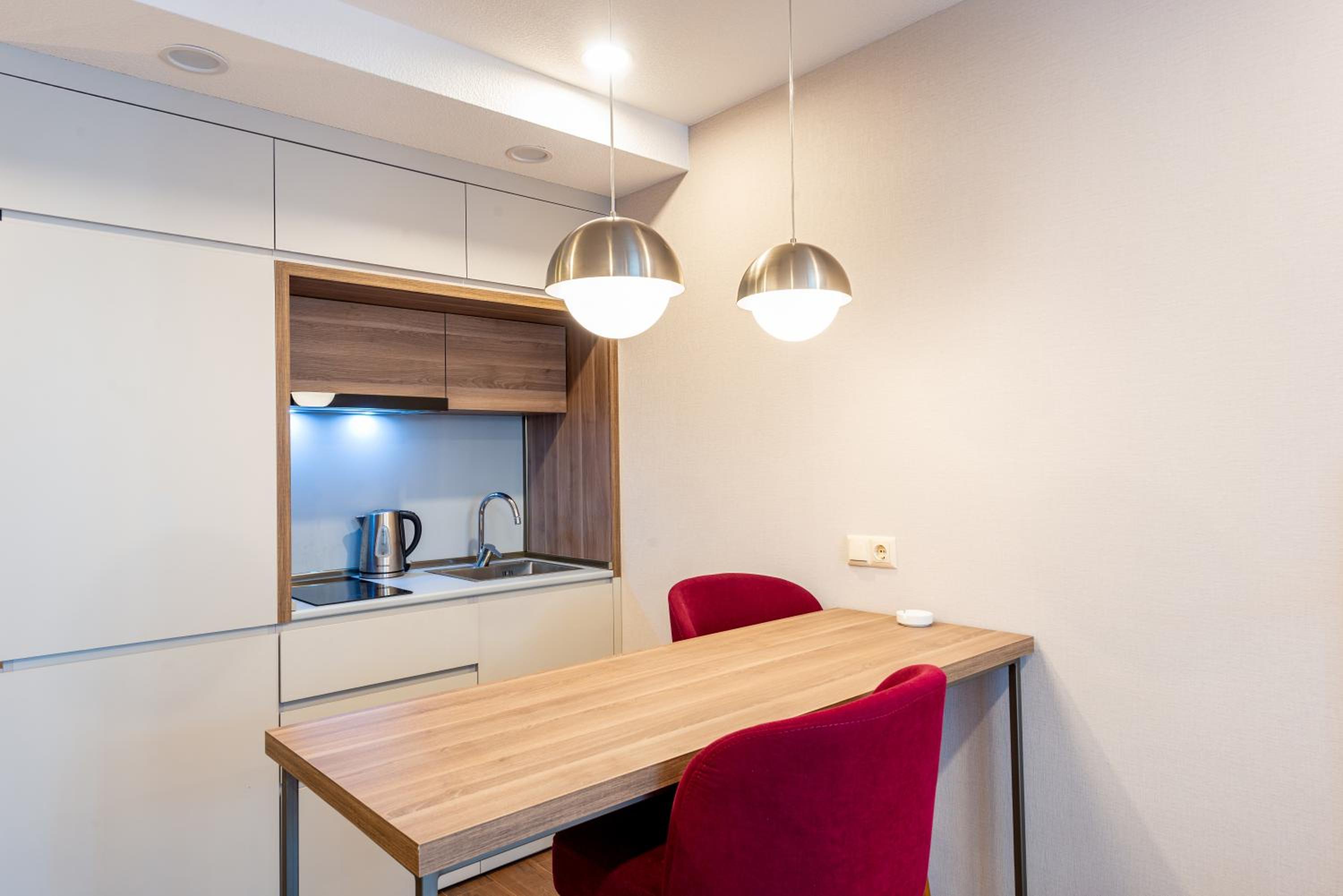 Sunshine Residence & Hotel