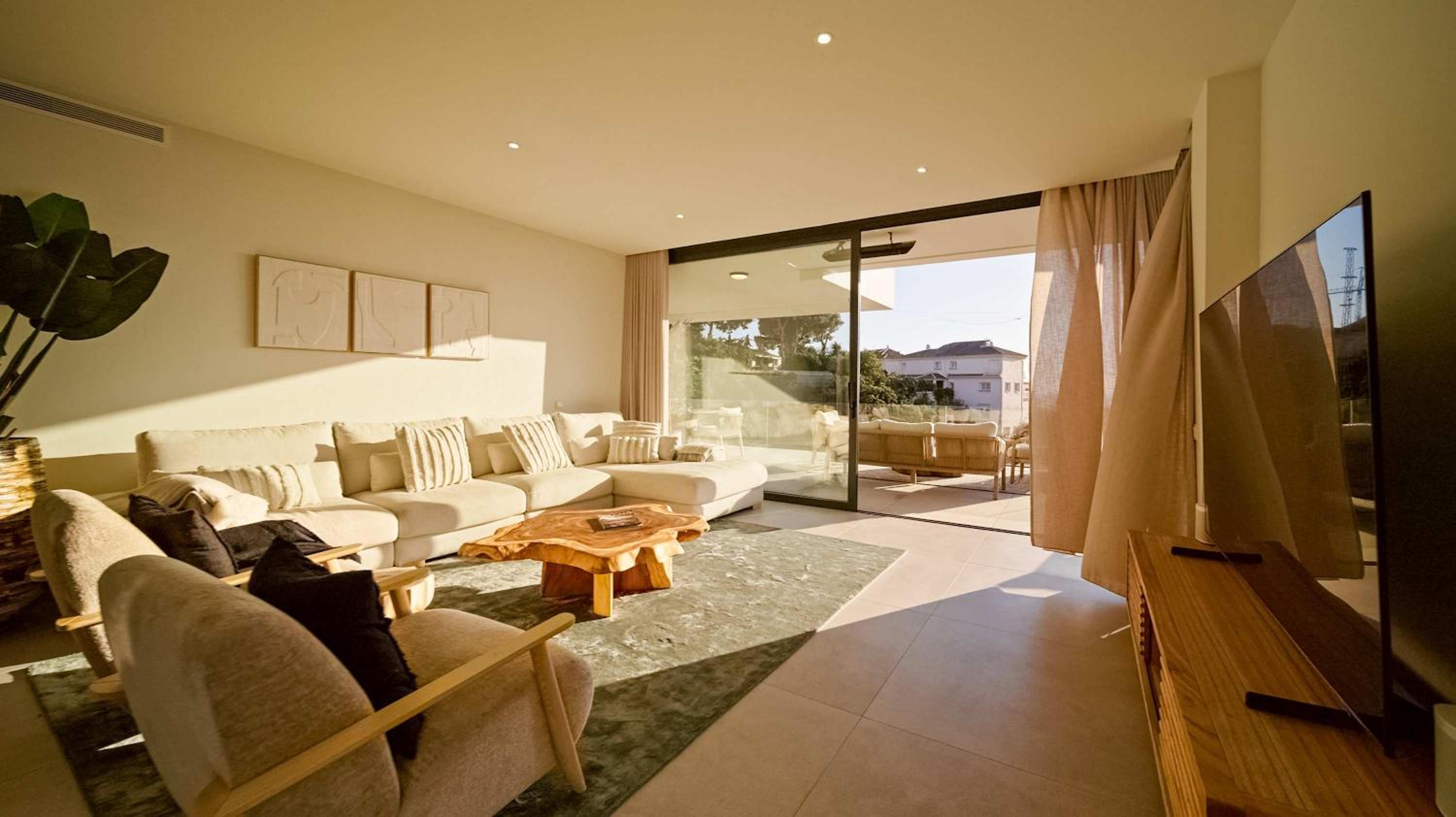 Casa Sol Luxury Rooftop Penthouse Gym Spa Pools