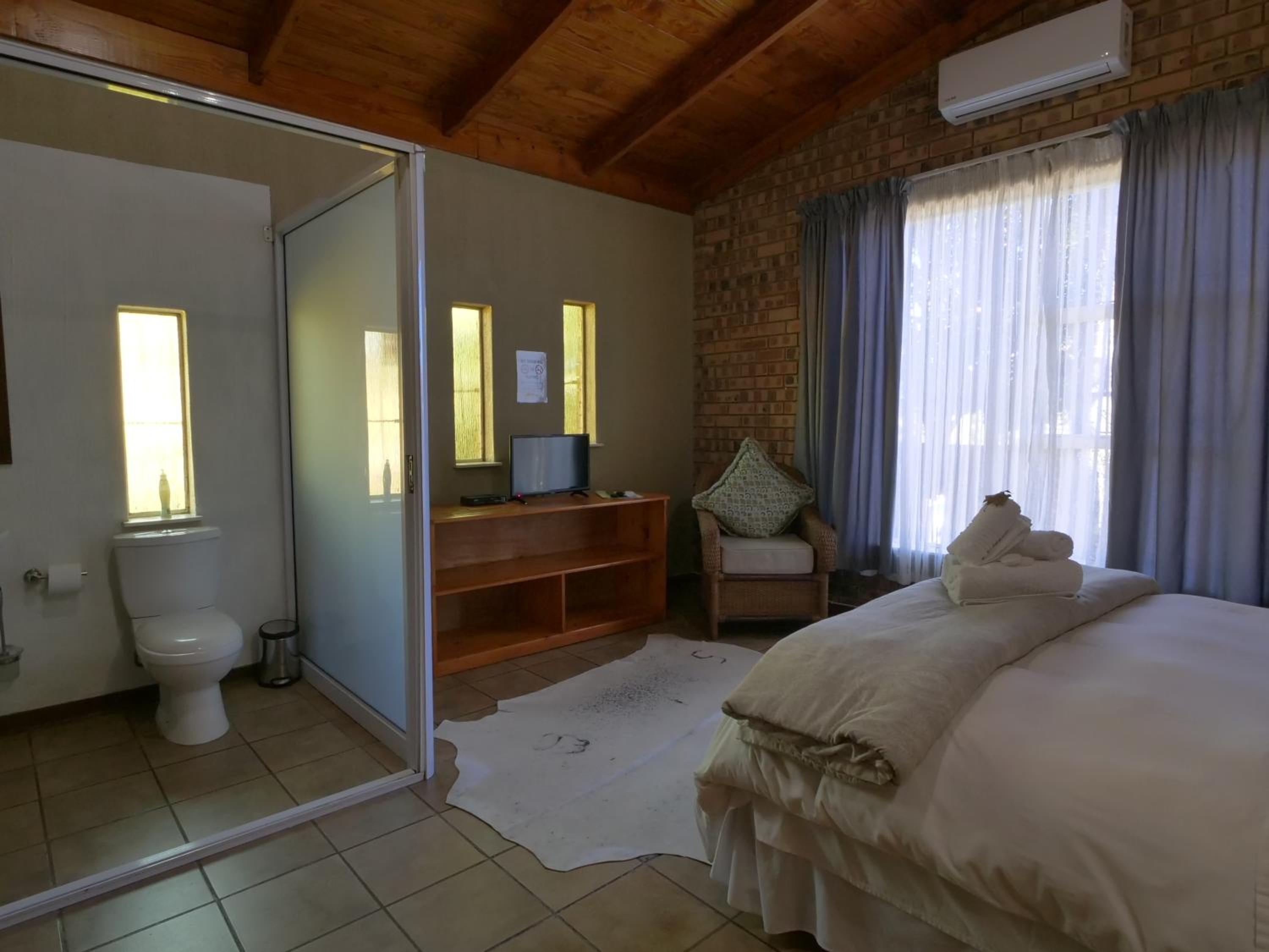 Autumn Breeze Manor Guest House