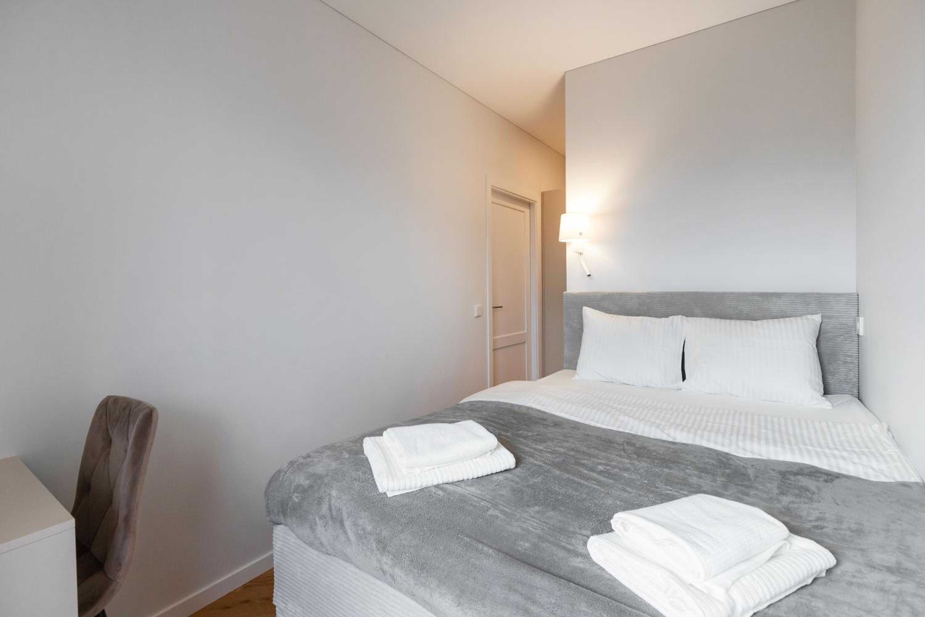 Stylish Simplicity - 1BDR Cozy Stay in Vilnius view 2