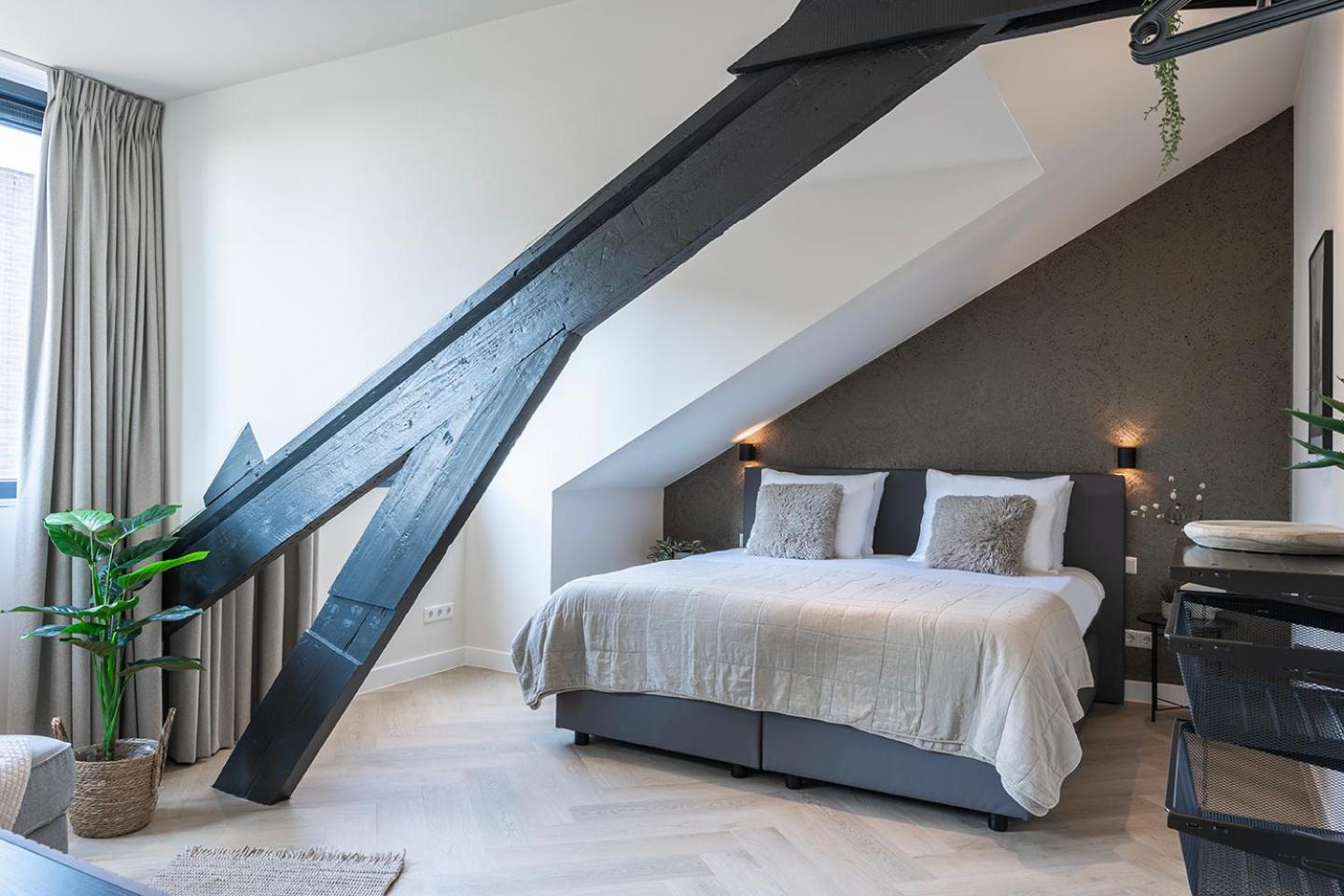 Cozy 2-Bedroom Apartment in Central Nijmegen view 3