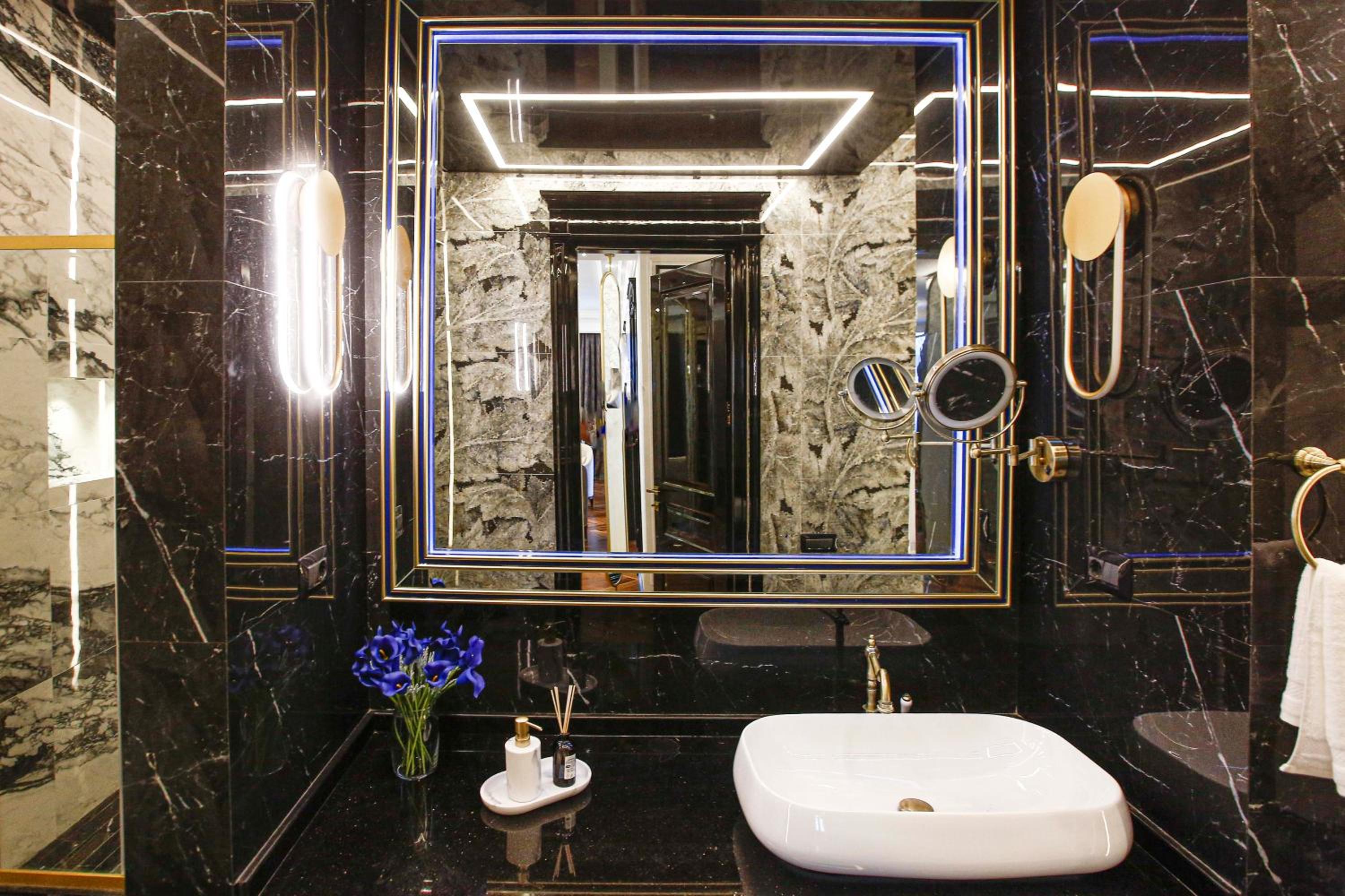Luxury Baku center Apt