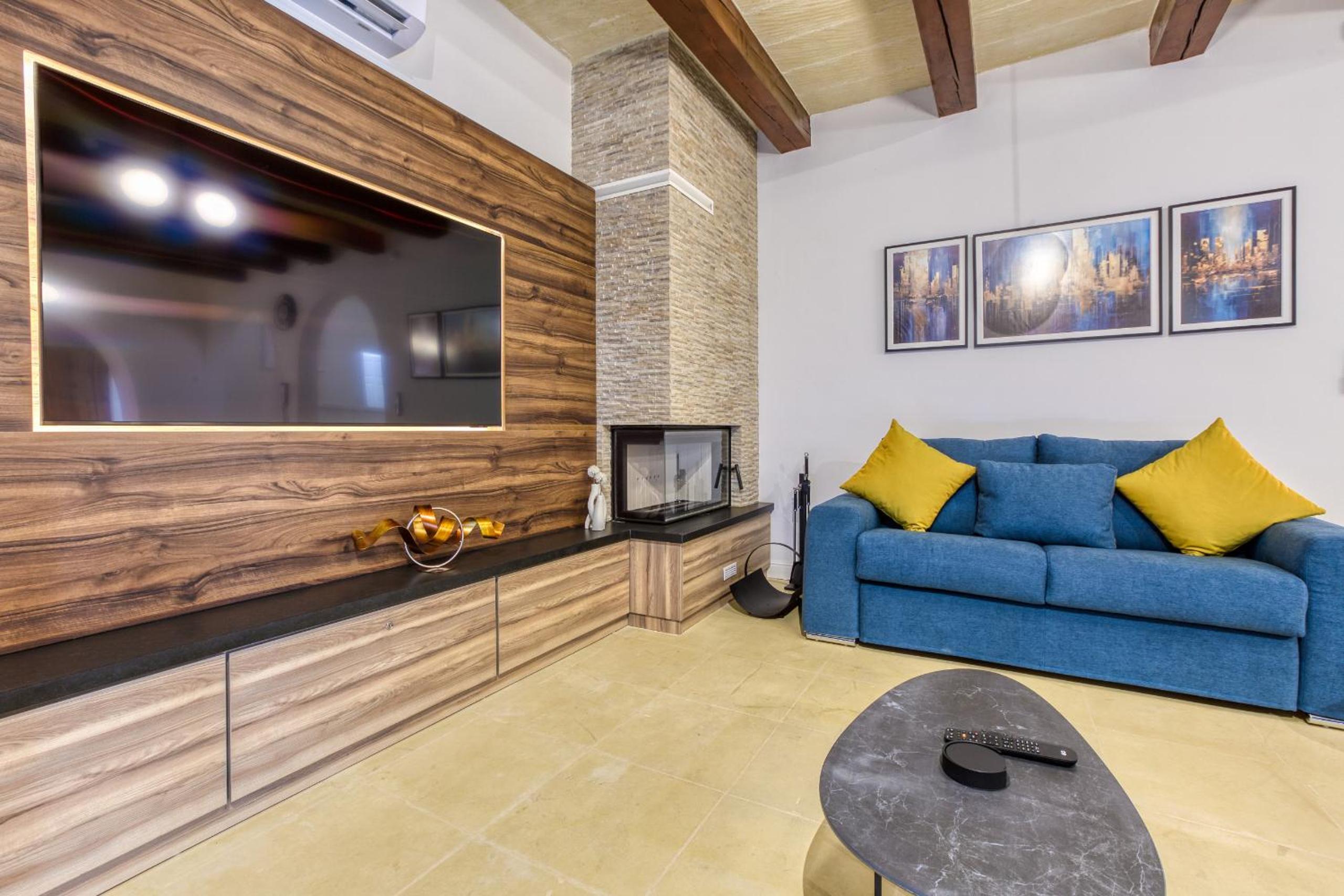 Ta Guza Holiday Home view 4