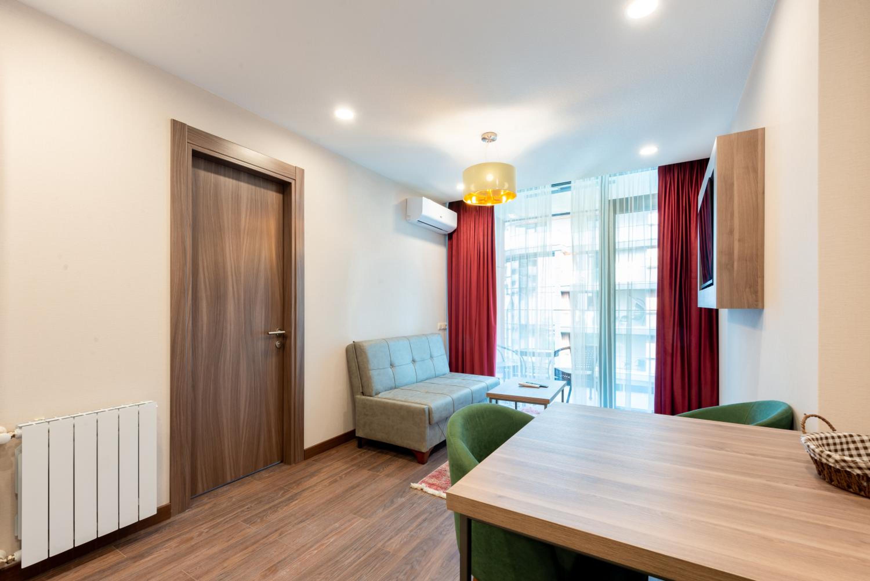 Sunshine Residence & Hotel