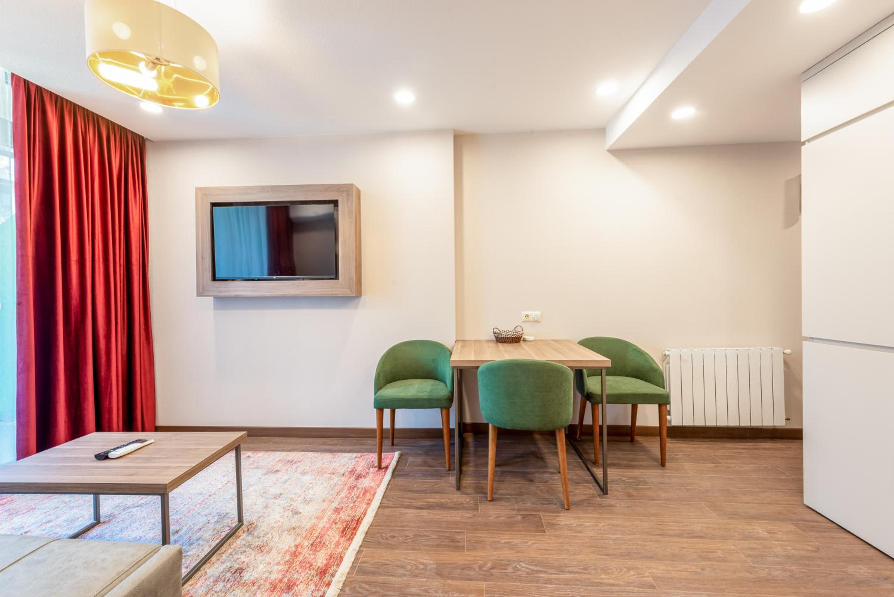 Sunshine Residence & Hotel