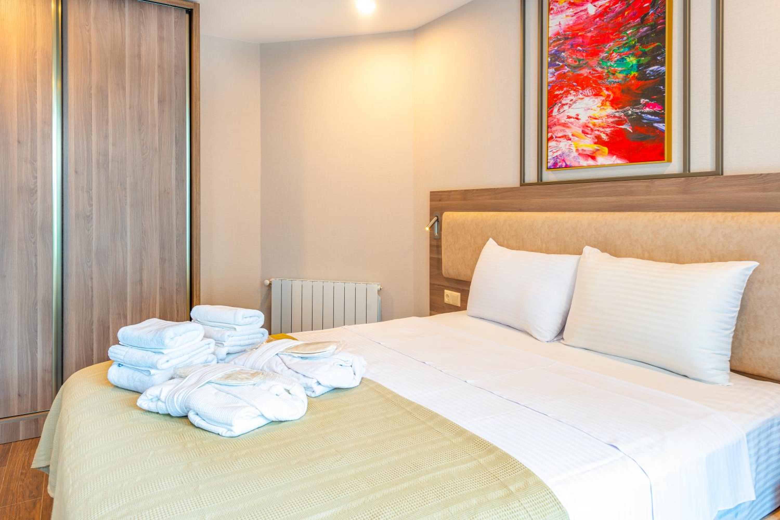 Sunshine Residence & Hotel
