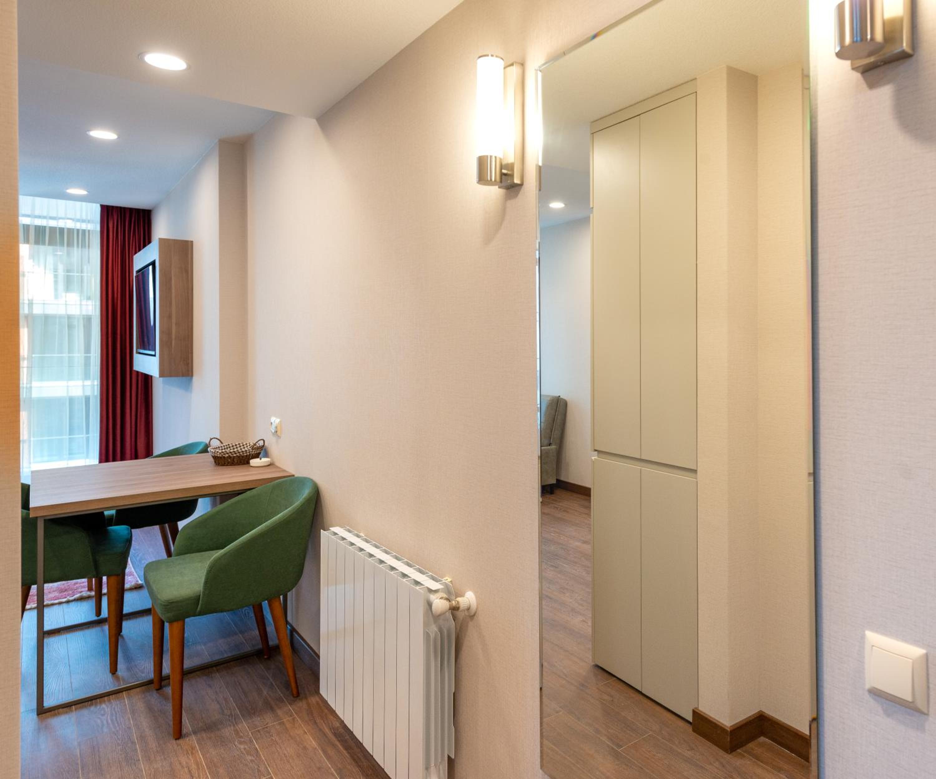 Sunshine Residence & Hotel