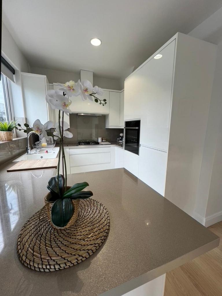 Zenobia London Luxury Apartments view 4