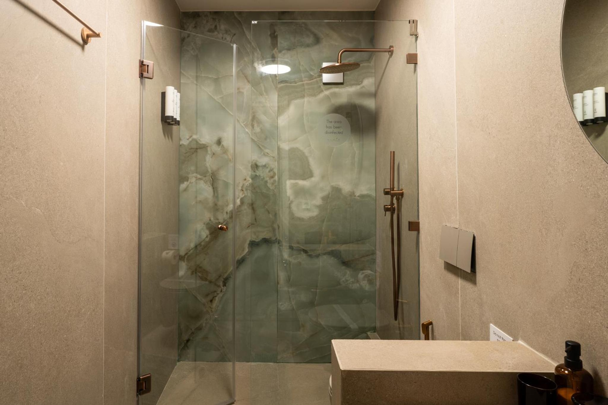 Crystal Green Properties