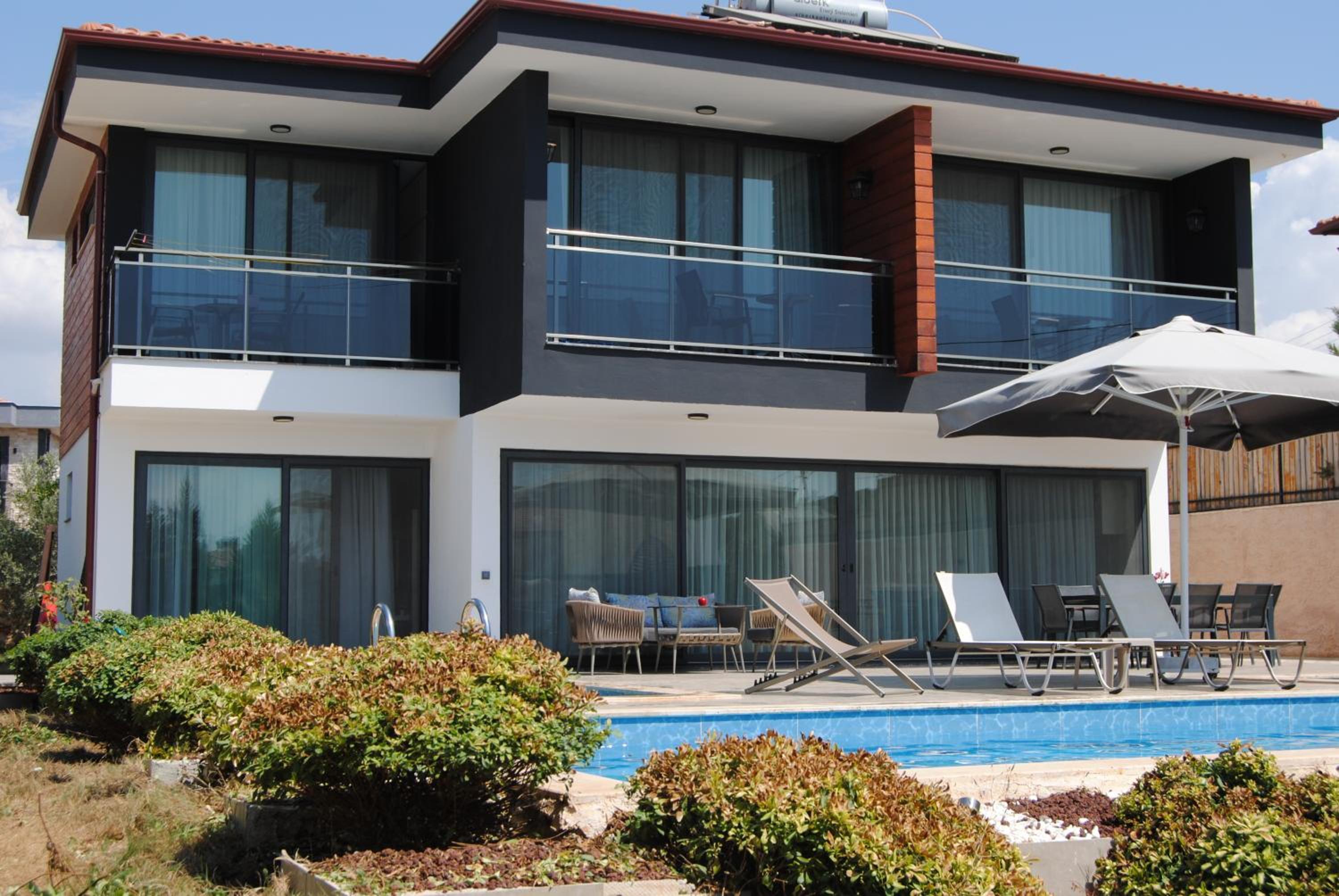 Hotel VILLA ALKIM - Image 1