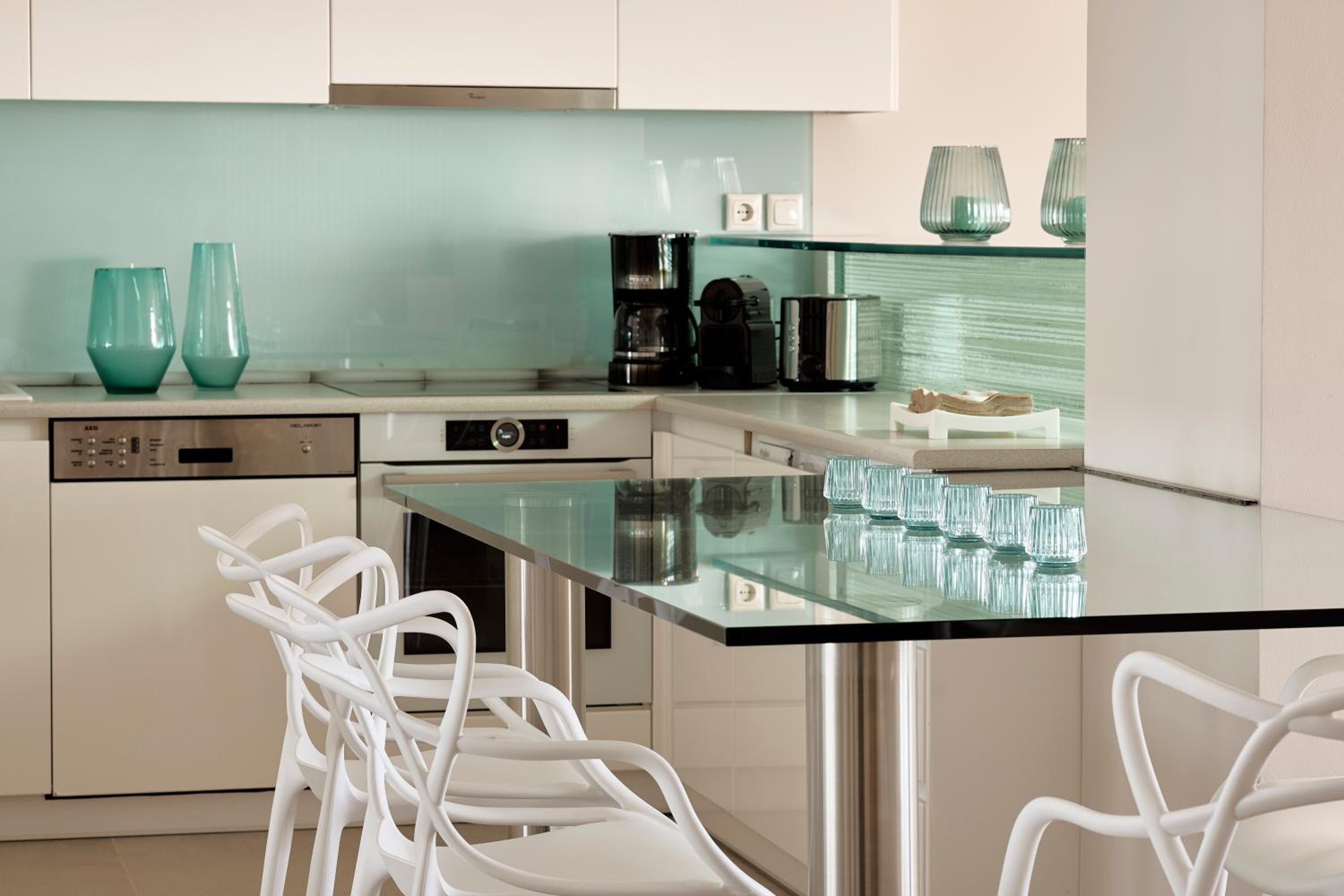 Crystal Green Properties
