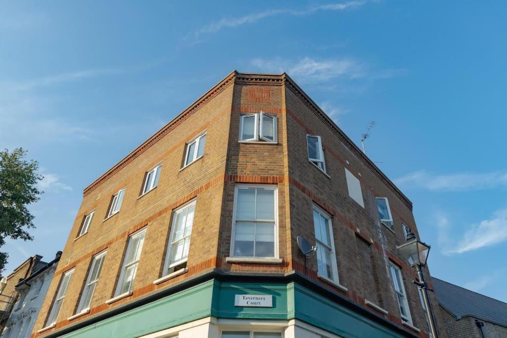 1 Bedroom Beautiful Victoria park