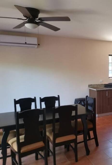 Hermoso Apartamento#1 en Condominio Vista Hermosa