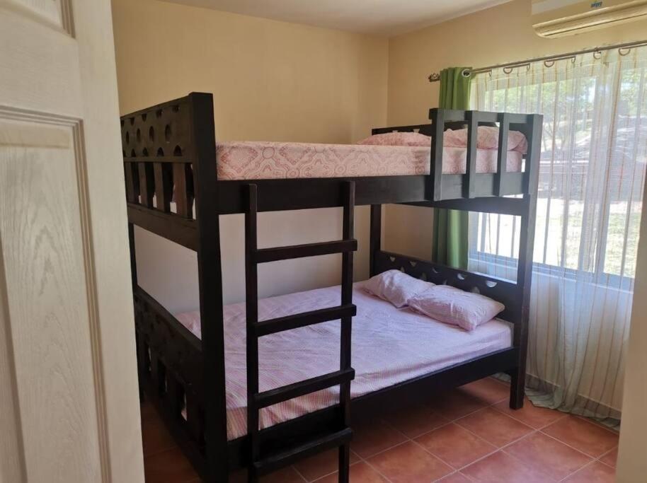 Hermoso Apartamento#1 en Condominio Vista Hermosa