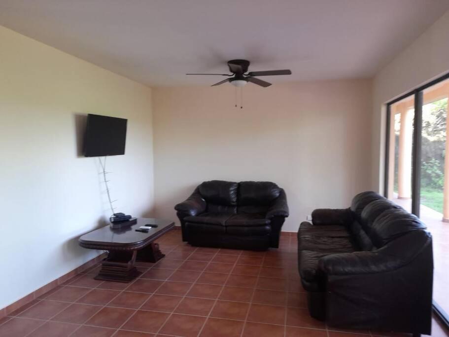 Hermoso Apartamento#1 en Condominio Vista Hermosa