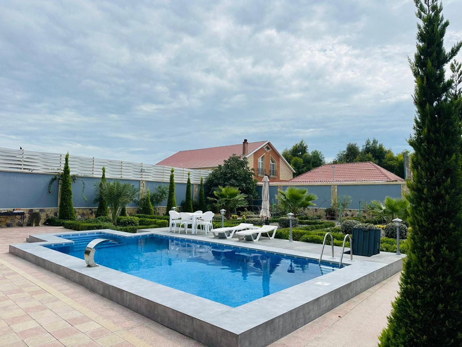 Turkan Sesaide