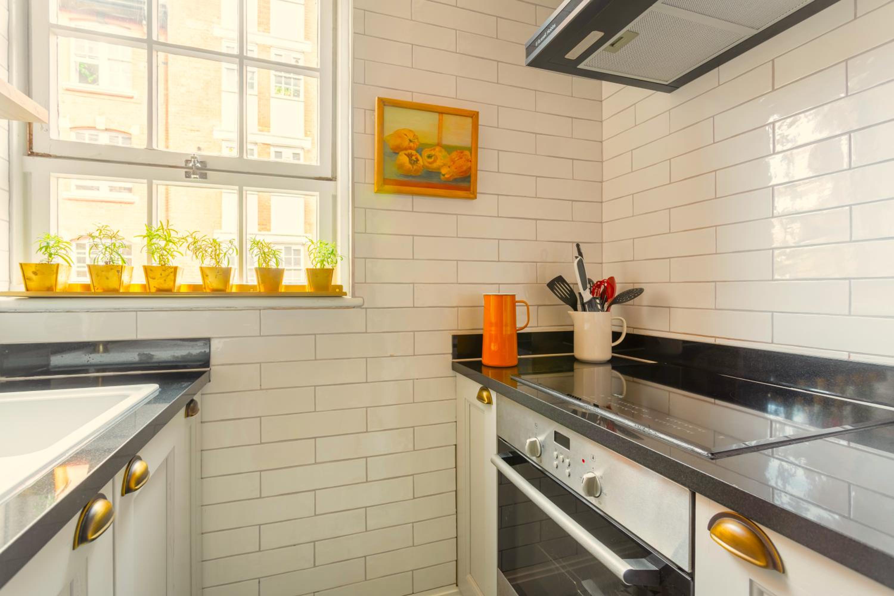 2bed Kings Road Chelsea Apt, London