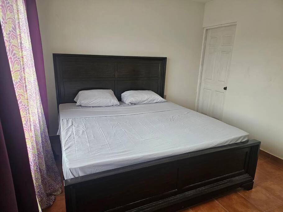 Hermoso Apartamento #5 en Condominio Vista Hermosa
