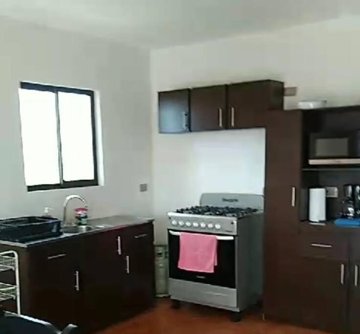 Hermoso Apartamento #5 en Condominio Vista Hermosa