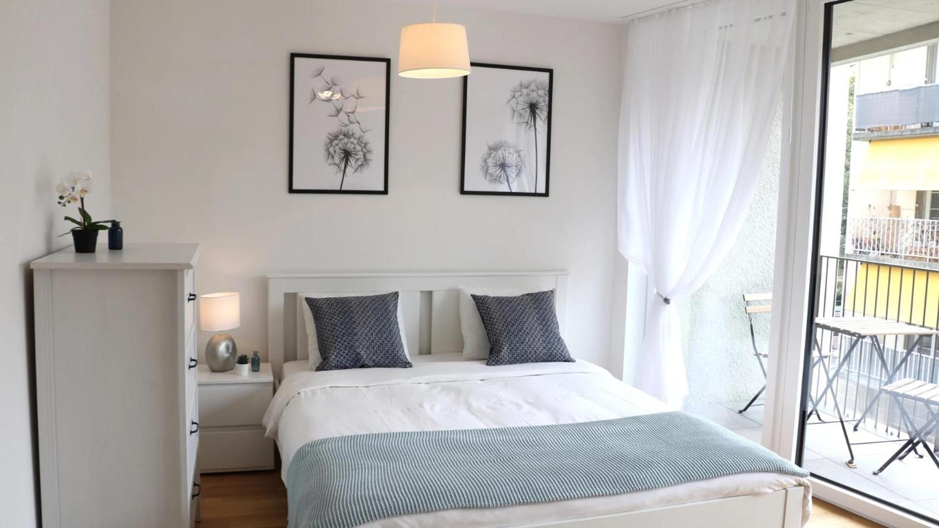 Lausanne City Center Apartments, Minutes Away from the Lake! AM53