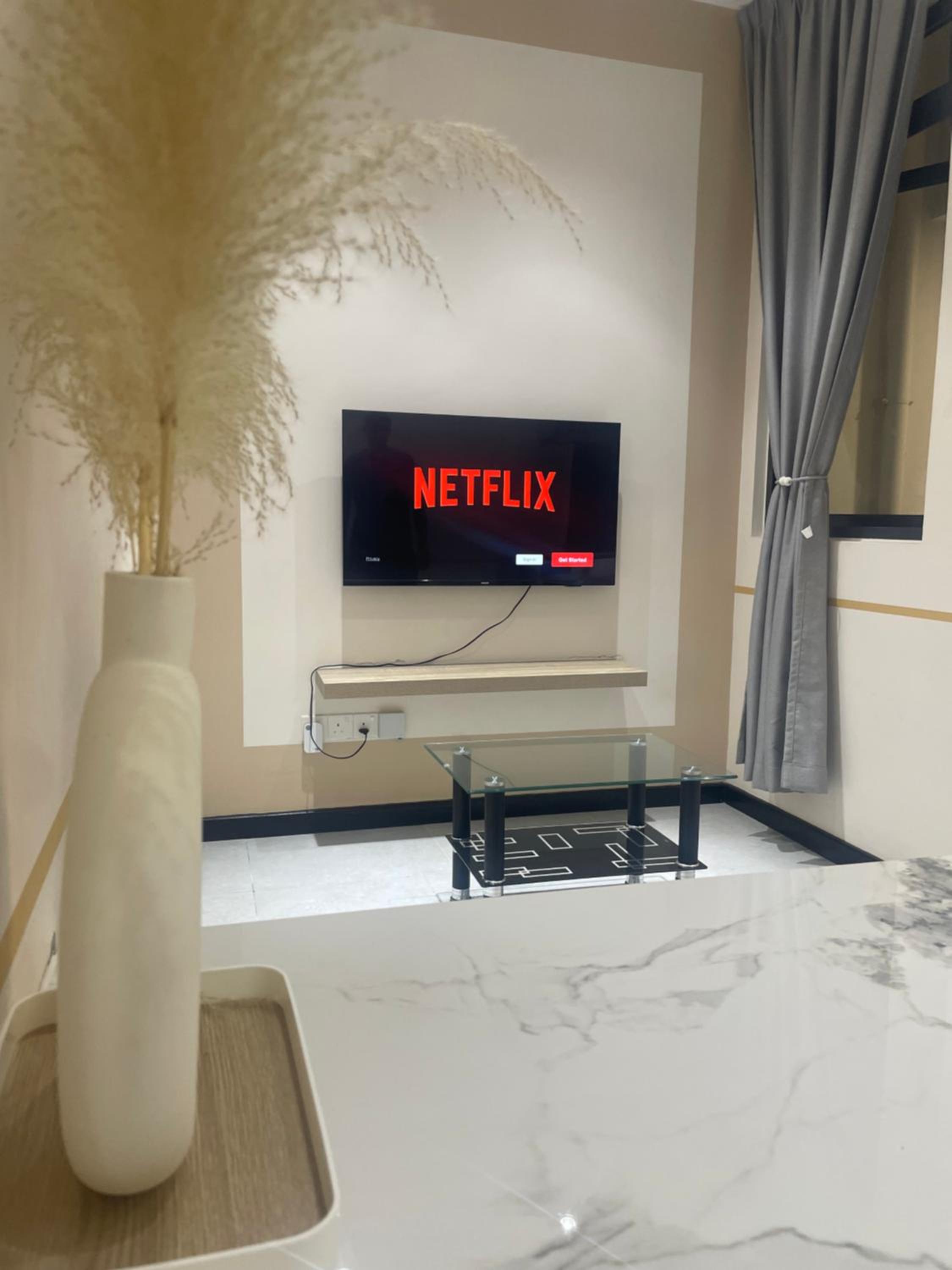 modern comfy stay 2BR 1BA