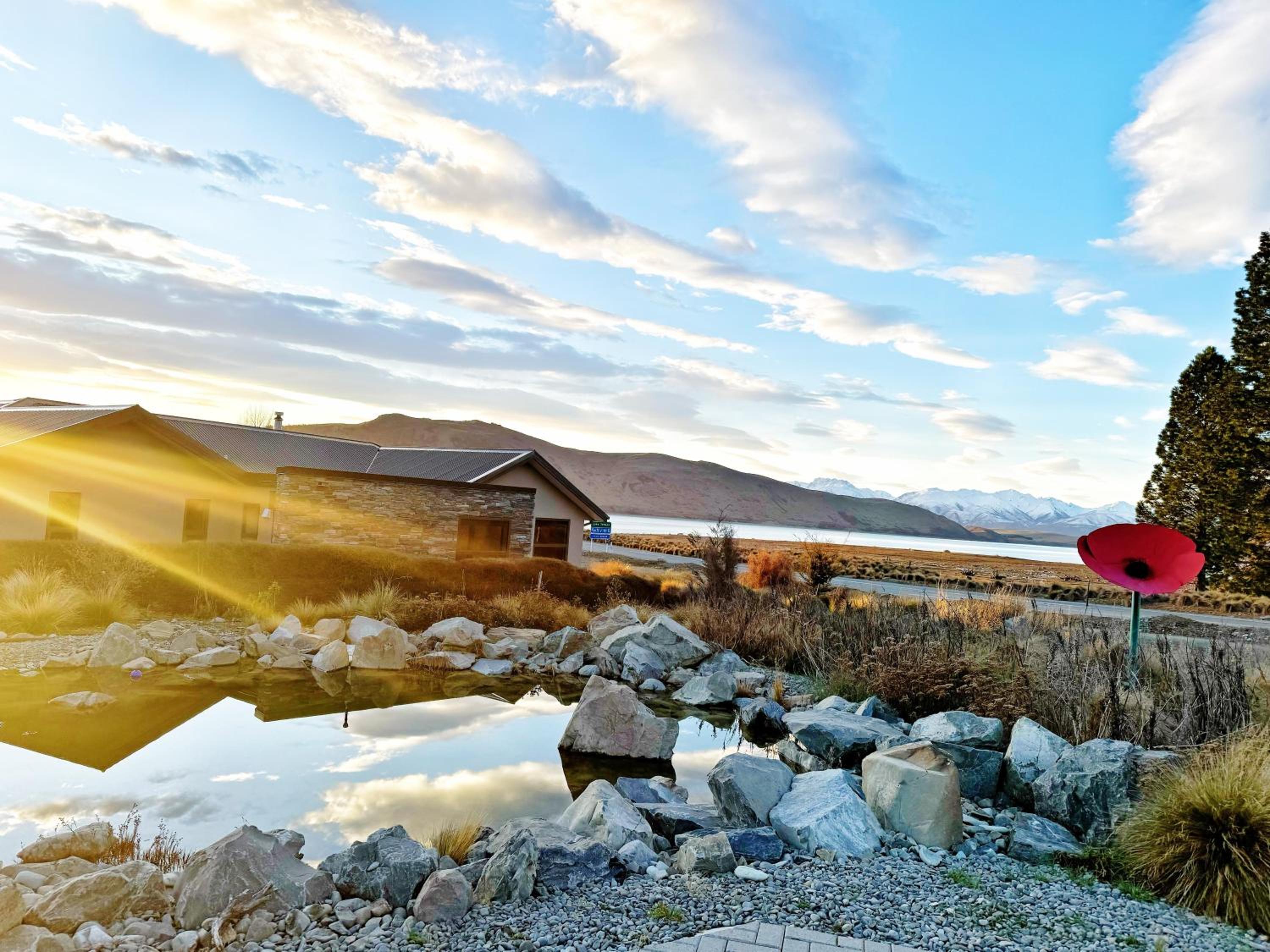 Hotel Alice Garden - Image 1